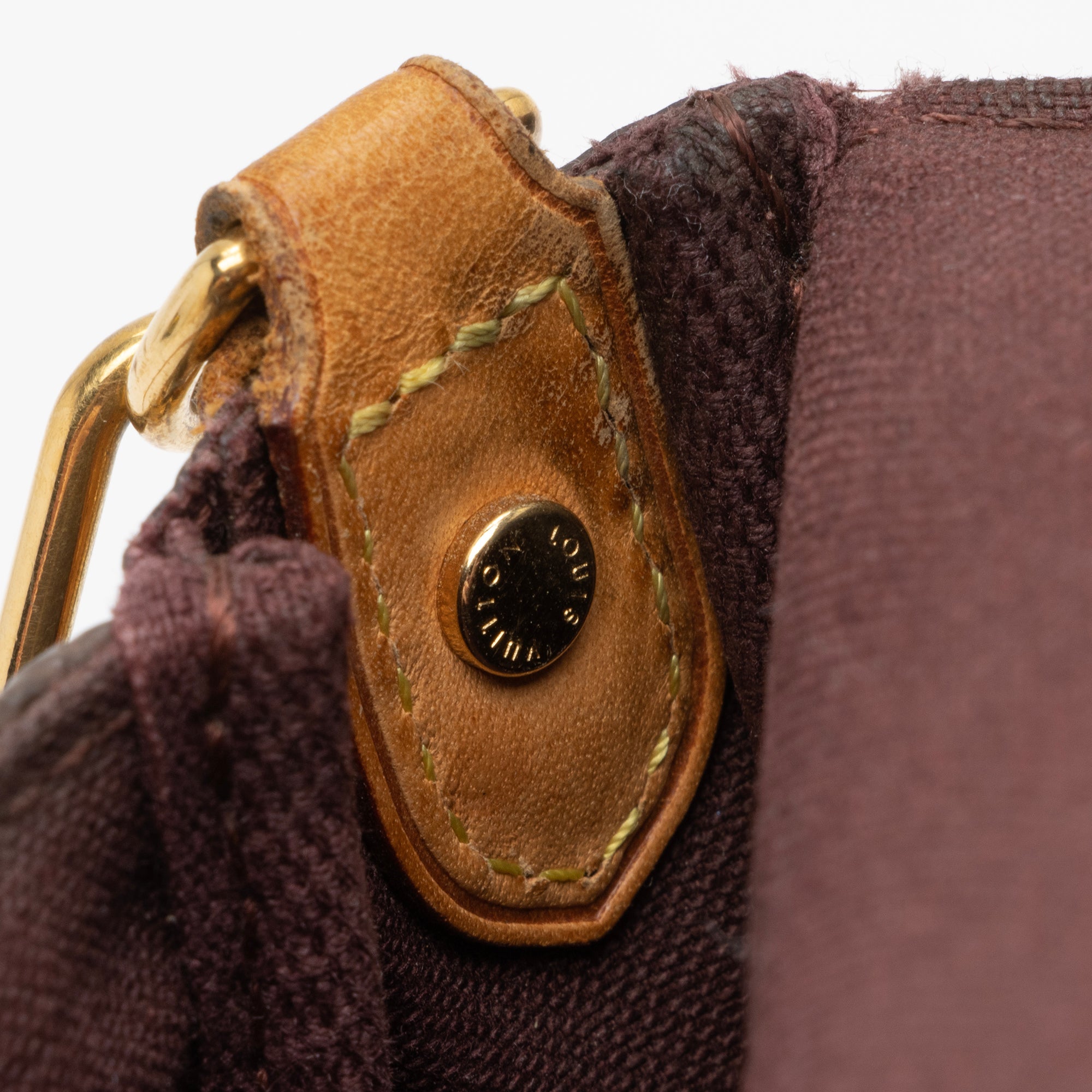 Louis Vuitton Monogram Canvas Favorite MM Shoulder Bag (SHF-RZu5fL)
