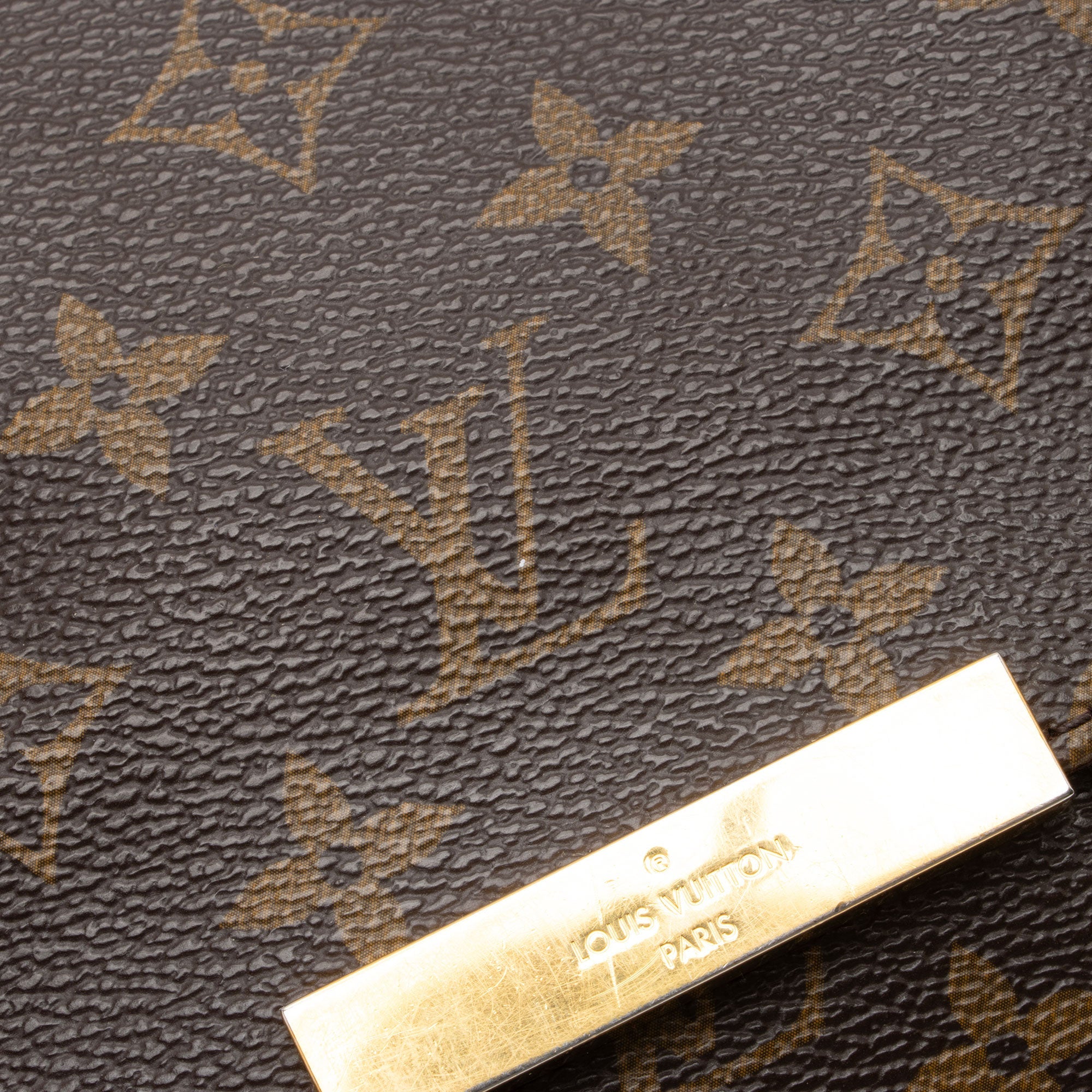 Louis Vuitton Monogram Canvas Favorite MM Shoulder Bag (SHF-pBpiVp)