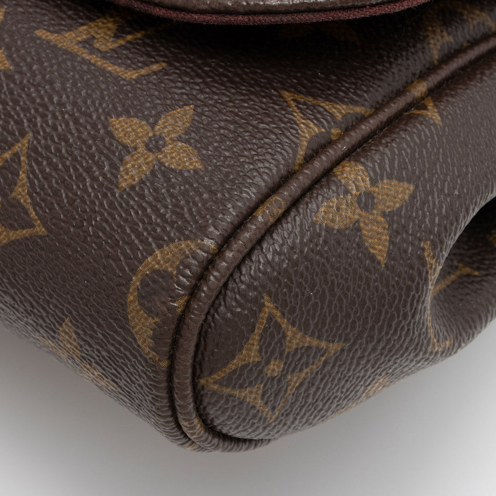 Louis Vuitton Monogram Canvas Favorite MM Shoulder Bag (SHF-vOz9V2)