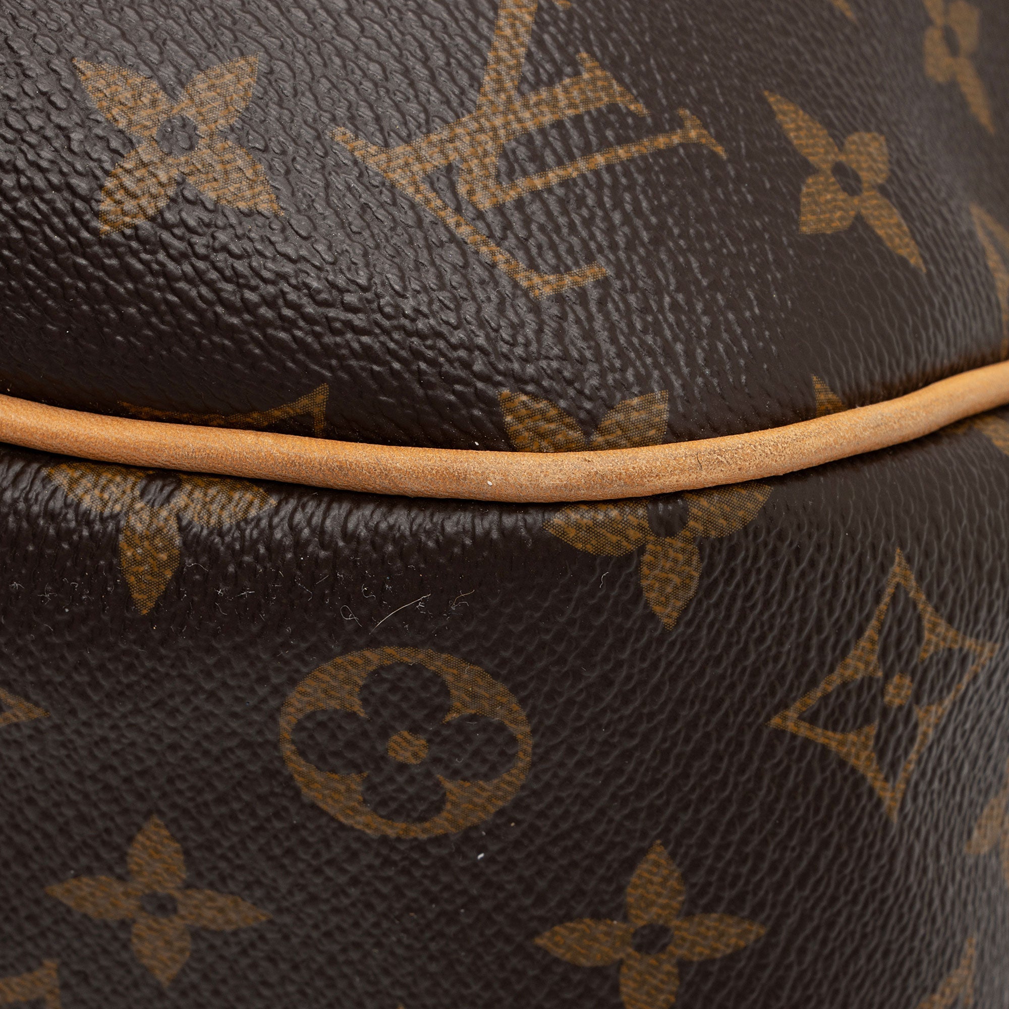 Louis Vuitton Monogram Canvas Galliera GM Shoulder Bag (SHF-95Og4k)