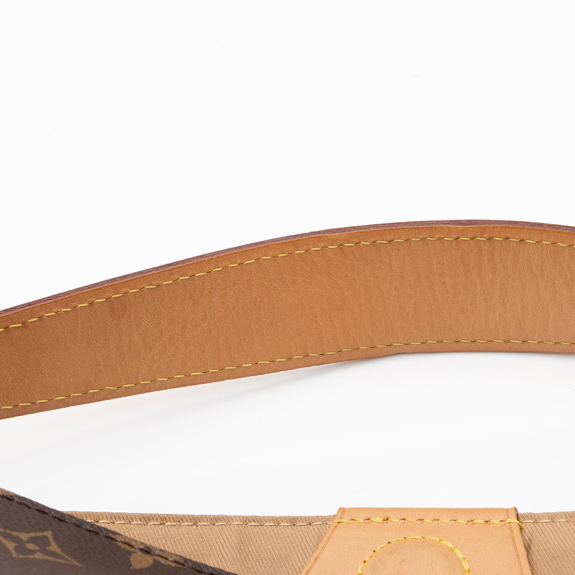 Louis Vuitton Monogram Canvas Graceful MM Hobo (SHF-ovfcpu)
