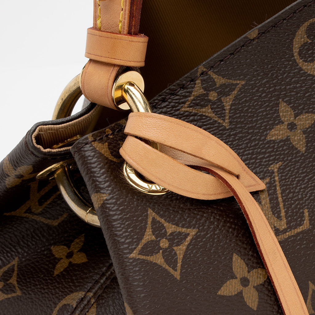 Louis Vuitton Monogram Canvas Graceful MM Hobo (SHF-ovfcpu)
