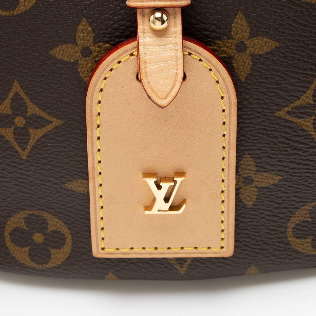 Louis Vuitton Monogram Canvas High Rise Bumbag