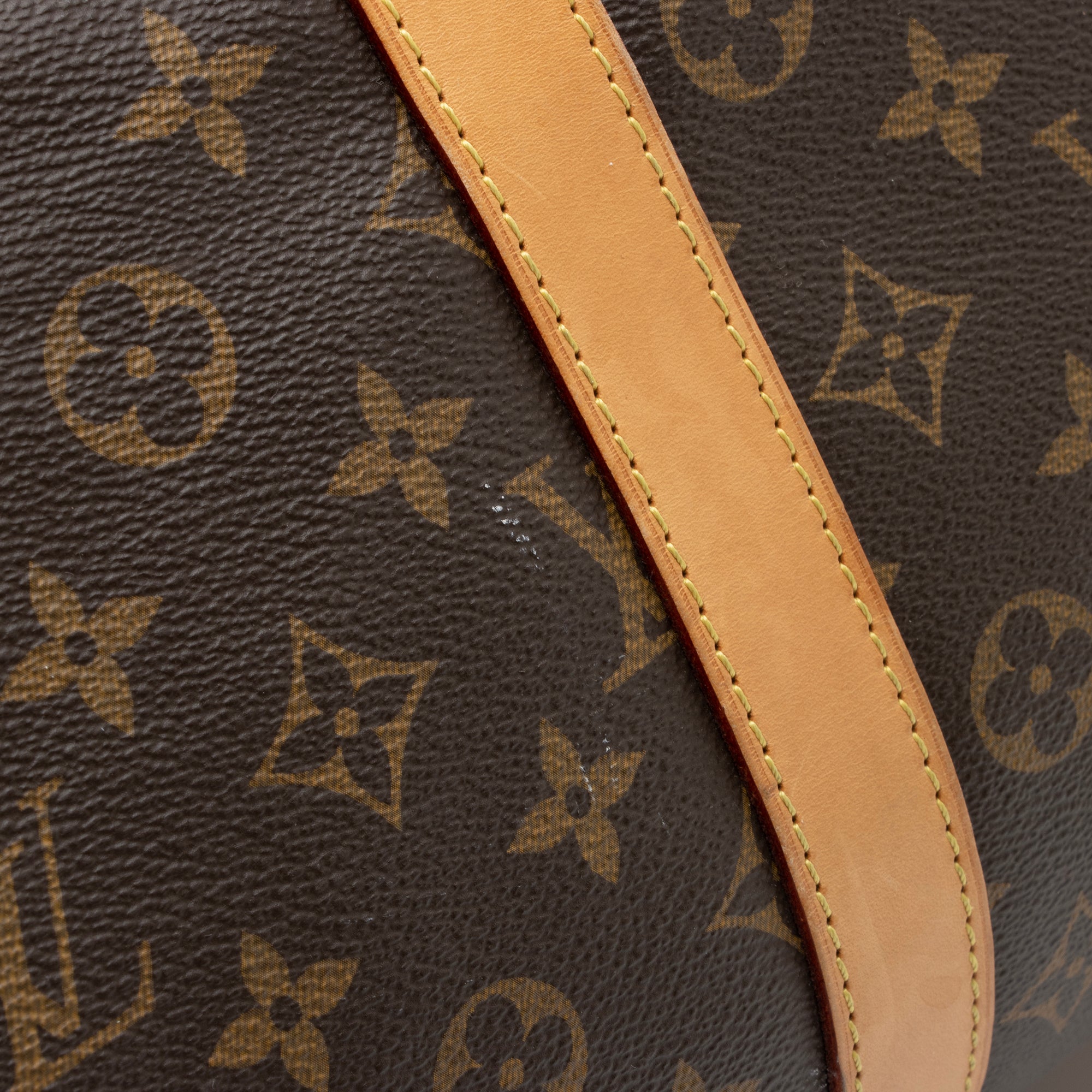 Louis Vuitton Monogram Canvas Keepall 55 Duffle Bag (SHF-AqdA4y)
