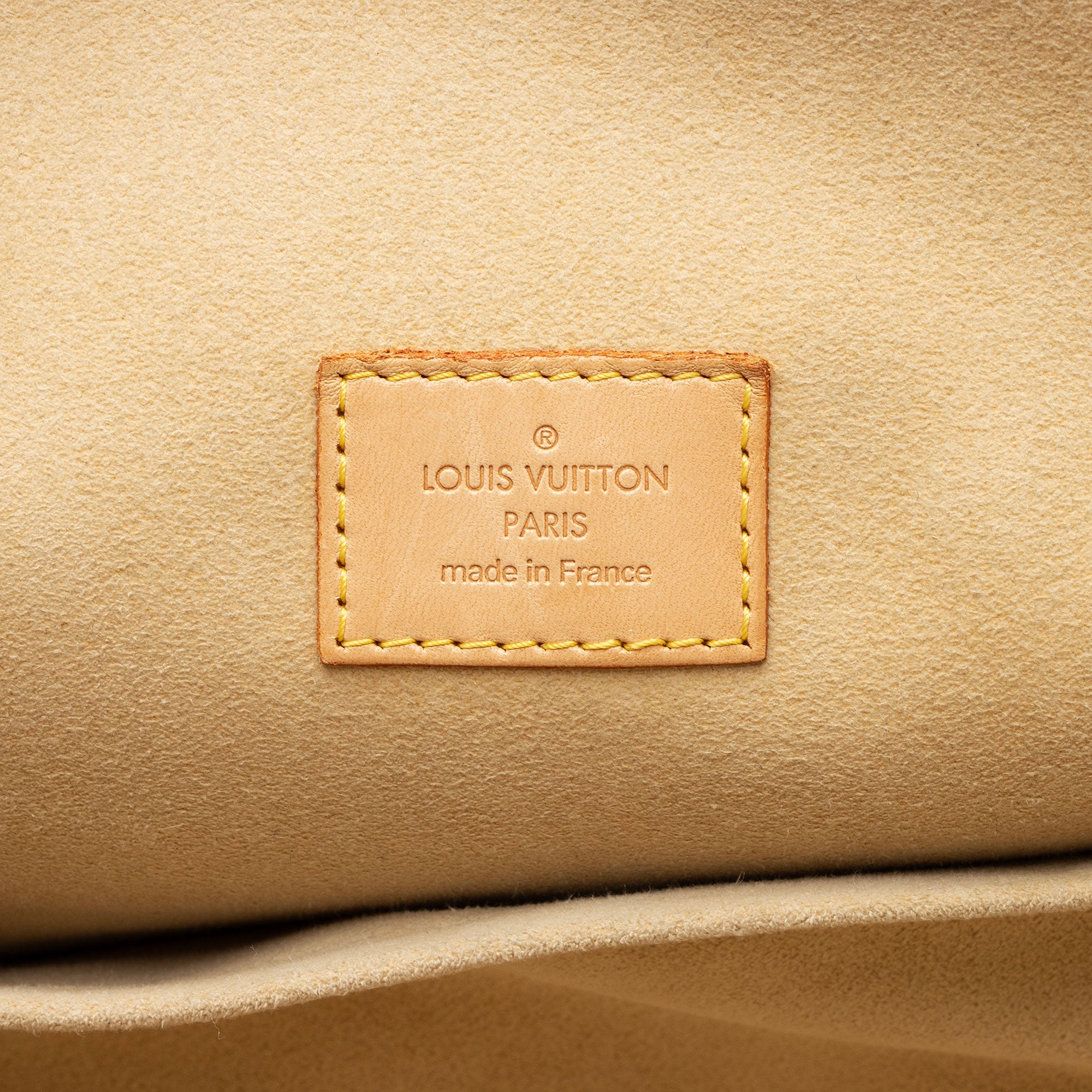Louis Vuitton Monogram Canvas Manhattan GM Satchel (SHF-cuyjWb)