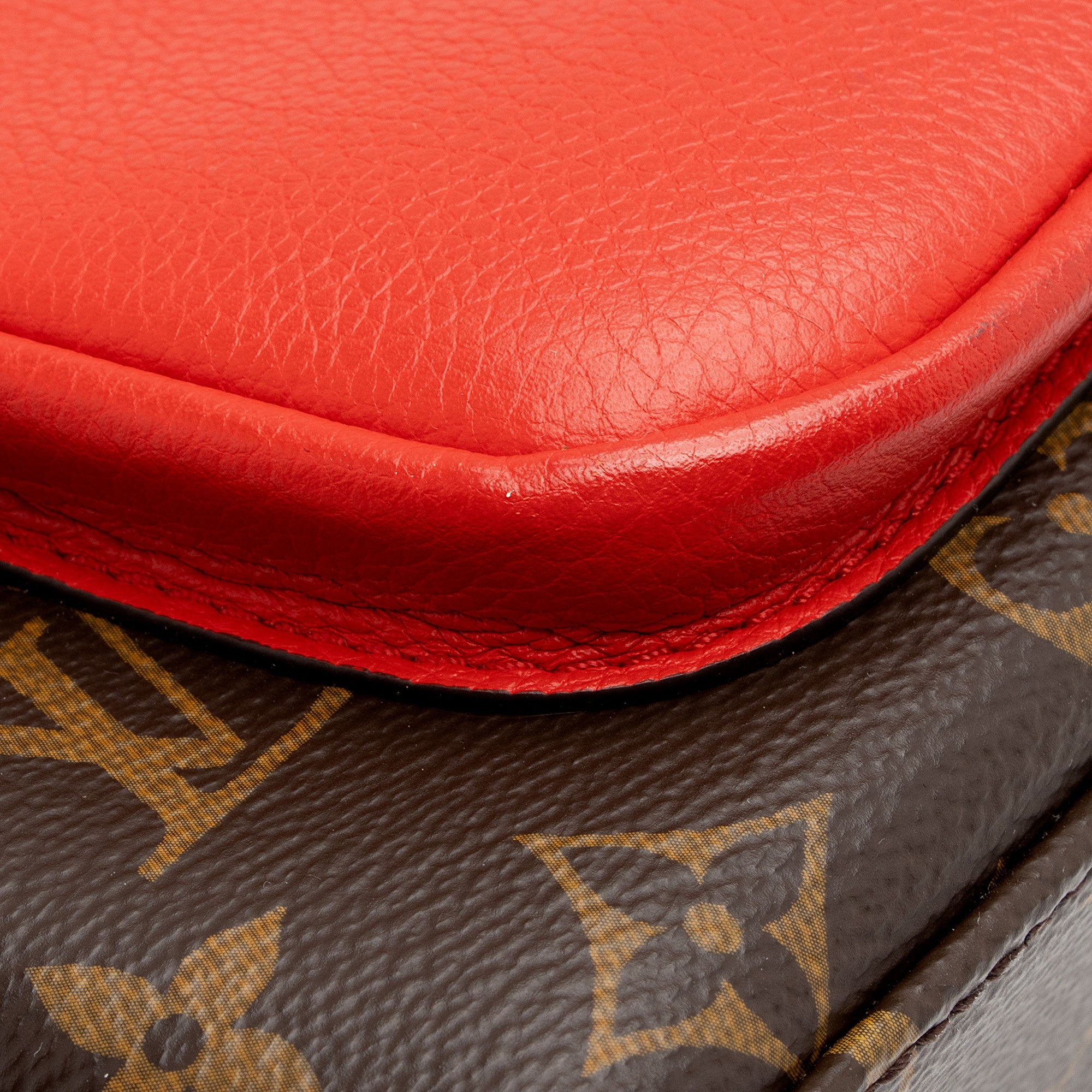 Louis Vuitton Monogram Canvas Marignan Messenger Bag (SHF-XfPyEI)