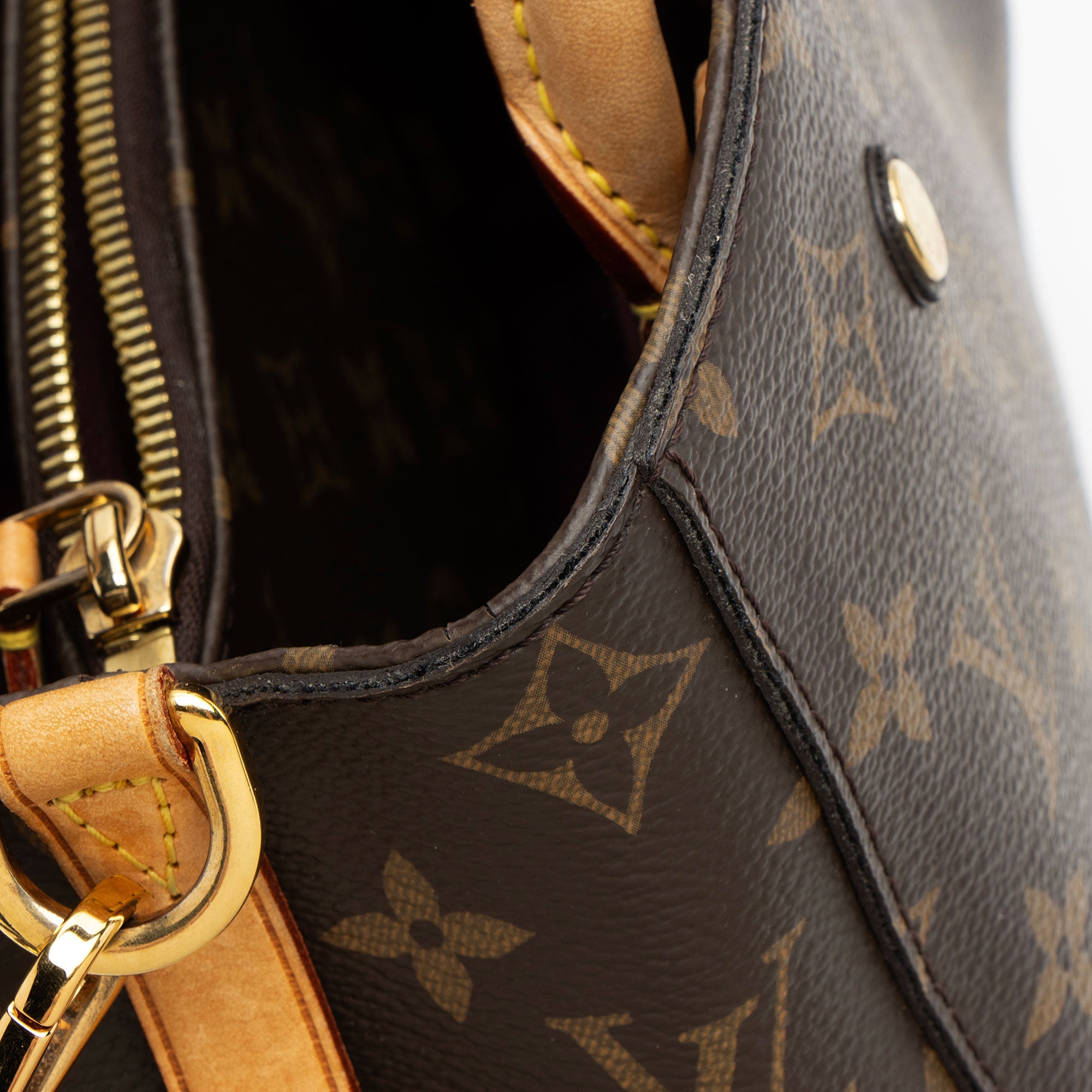 Louis Vuitton Monogram Canvas Montaigne BB Satchel