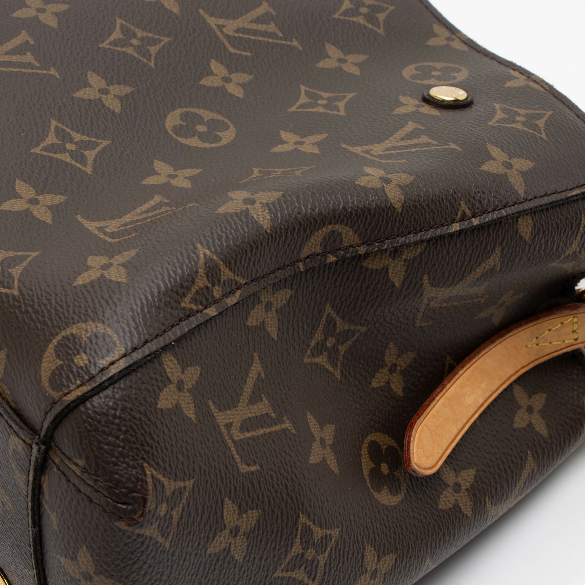 Louis Vuitton Monogram Canvas Montaigne BB Satchel