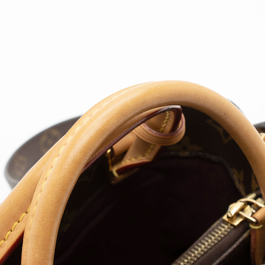 Louis Vuitton Monogram Canvas Montaigne BB Shoulder Bag (SHF-dEvVnn)