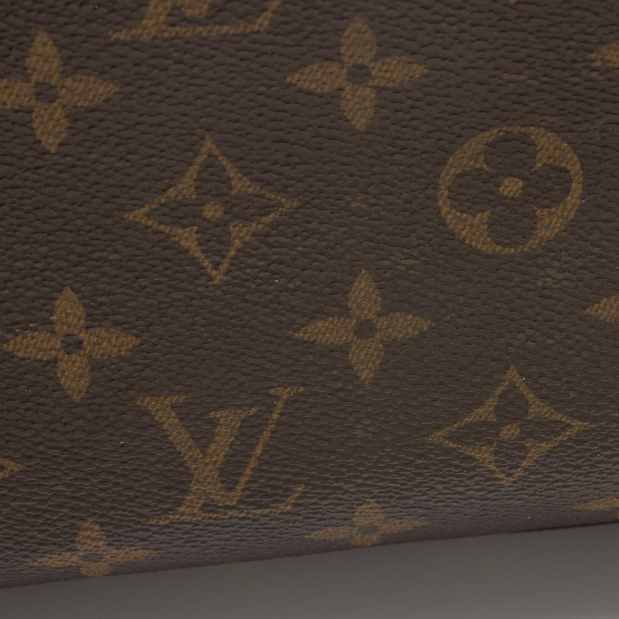 Louis Vuitton Monogram Canvas Neverfull GM Tote (SHF-UbRe16)
