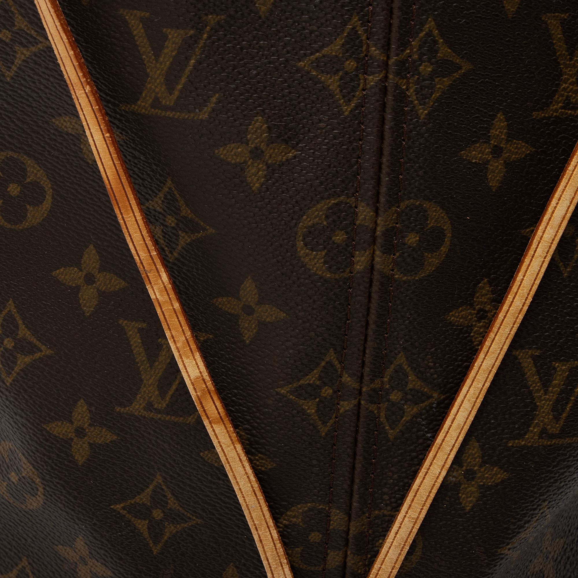 Louis Vuitton Monogram Canvas Neverfull GM Tote (SHF-UbRe16)