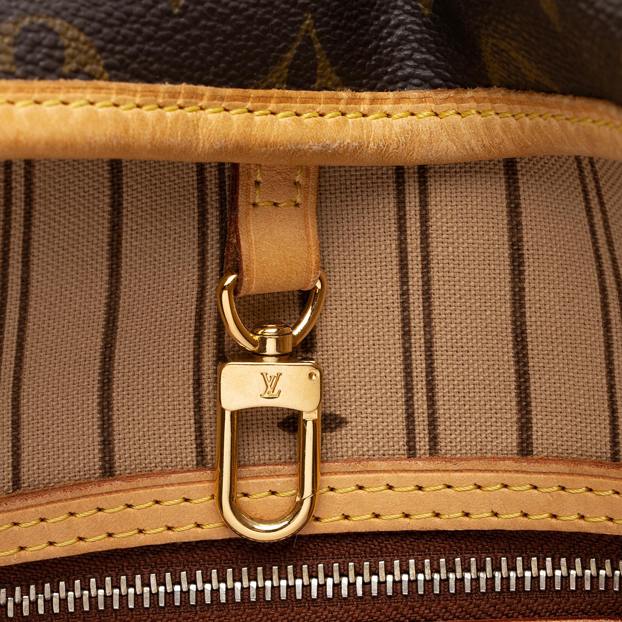 Louis Vuitton Monogram Canvas Neverfull GM Tote (SHF-UbRe16)