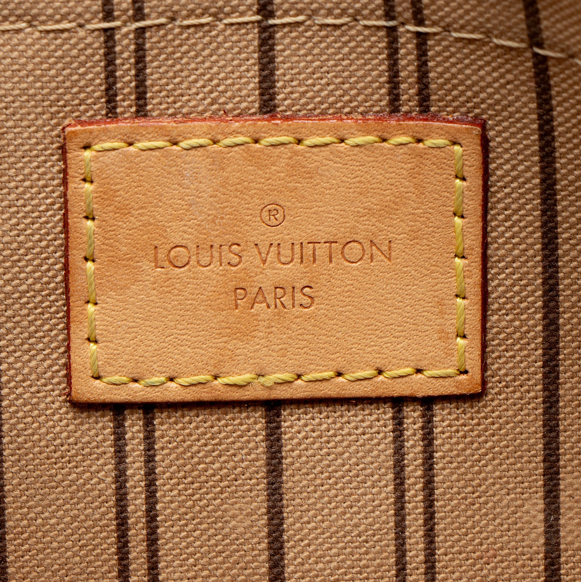 Louis Vuitton Monogram Canvas Neverfull MM Pochette