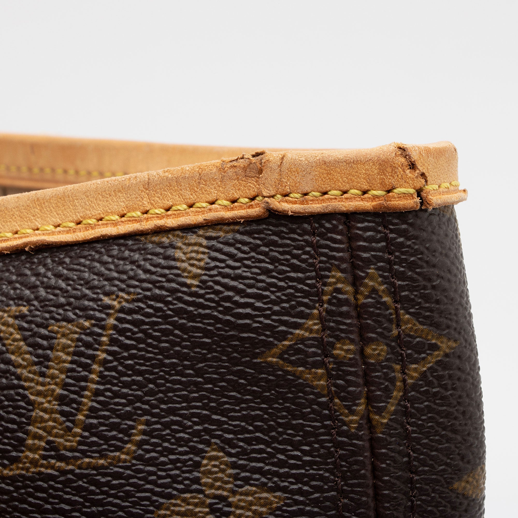 Louis Vuitton Monogram Canvas Neverfull MM Tote (SHF-JdmzIM)