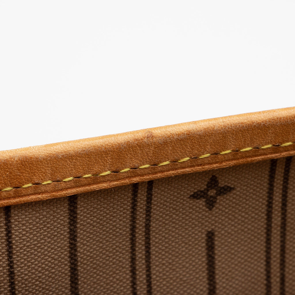 Louis Vuitton Monogram Canvas Neverfull MM Tote (SHF-JdmzIM)