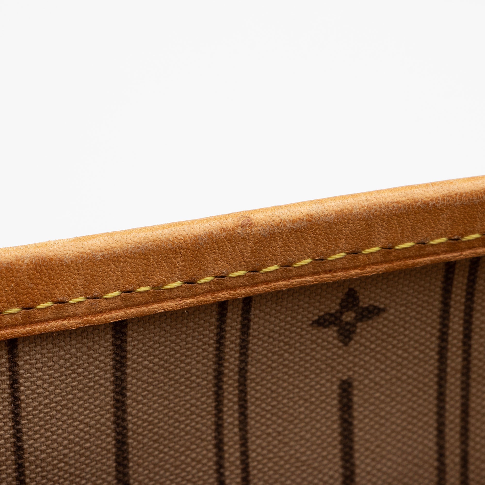 Louis Vuitton Monogram Canvas Neverfull MM Tote (SHF-JdmzIM)