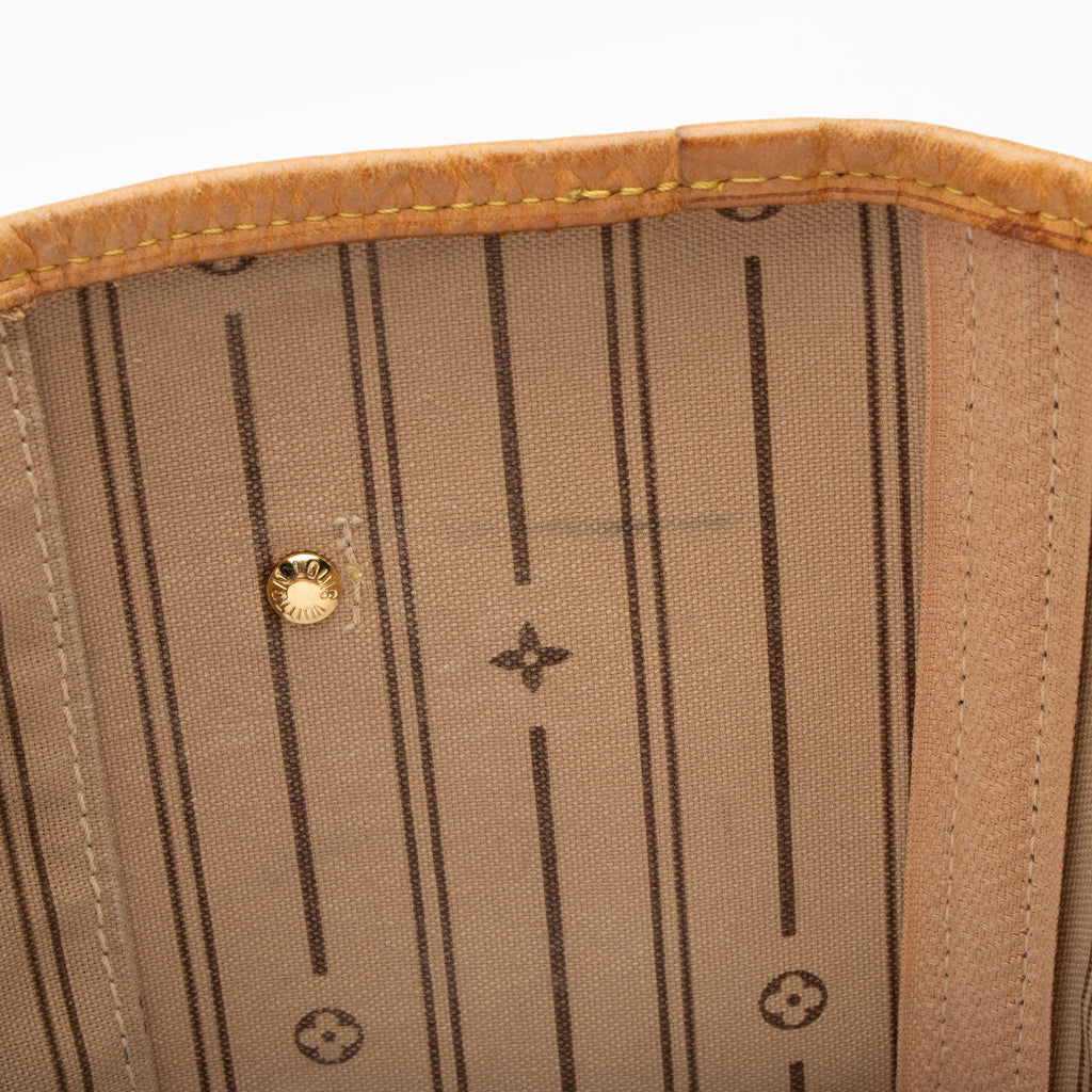 Louis Vuitton Monogram Canvas Neverfull MM Tote (SHF-fsm6Tt)