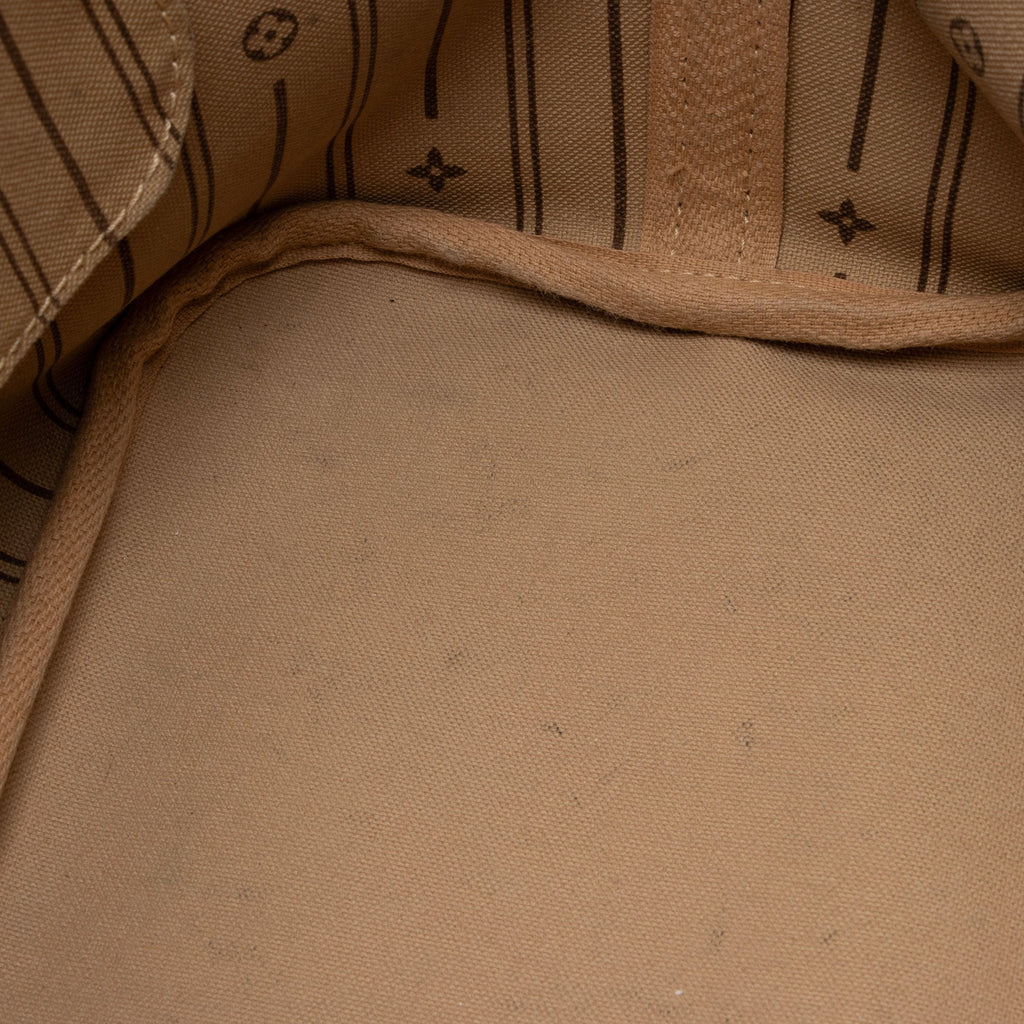 Louis Vuitton Monogram Canvas Neverfull MM Tote (SHF-fsm6Tt)