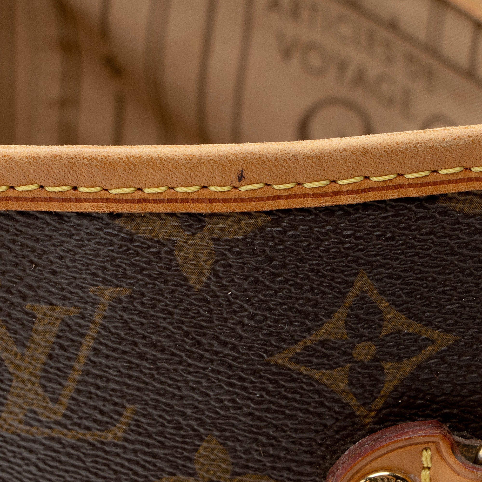 Louis Vuitton Monogram Canvas Neverfull MM Tote (SHF-ZN4hJP)
