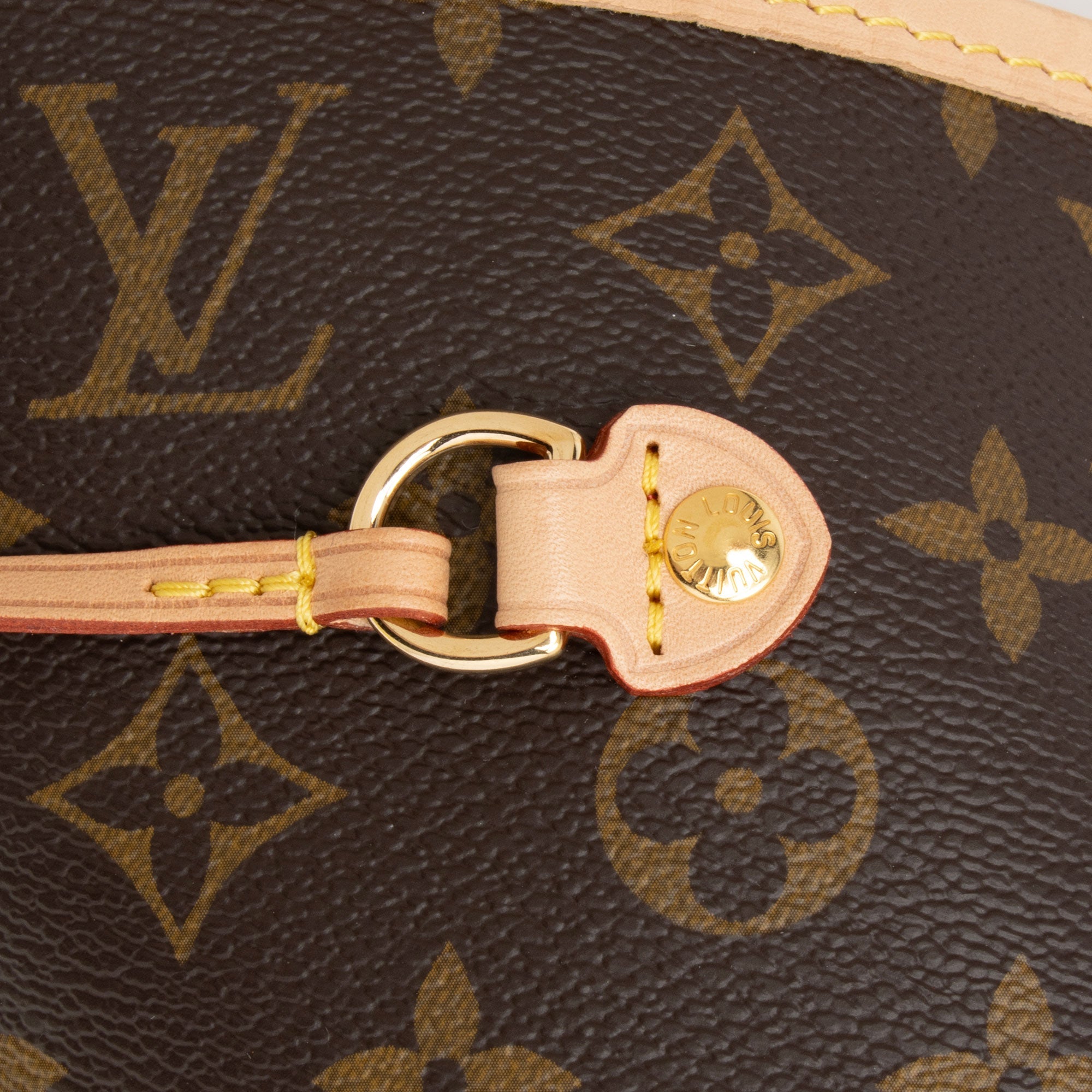 Louis Vuitton Monogram Canvas Neverfull MM Tote (SHF-Xy2Jyd)