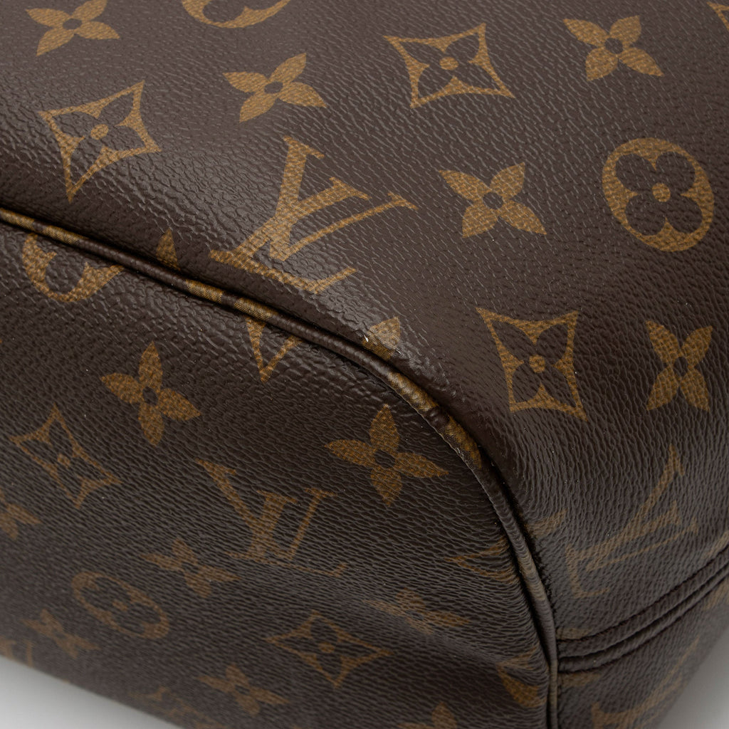 Louis Vuitton Monogram Canvas Neverfull MM Tote (SHF-tqTLZz)
