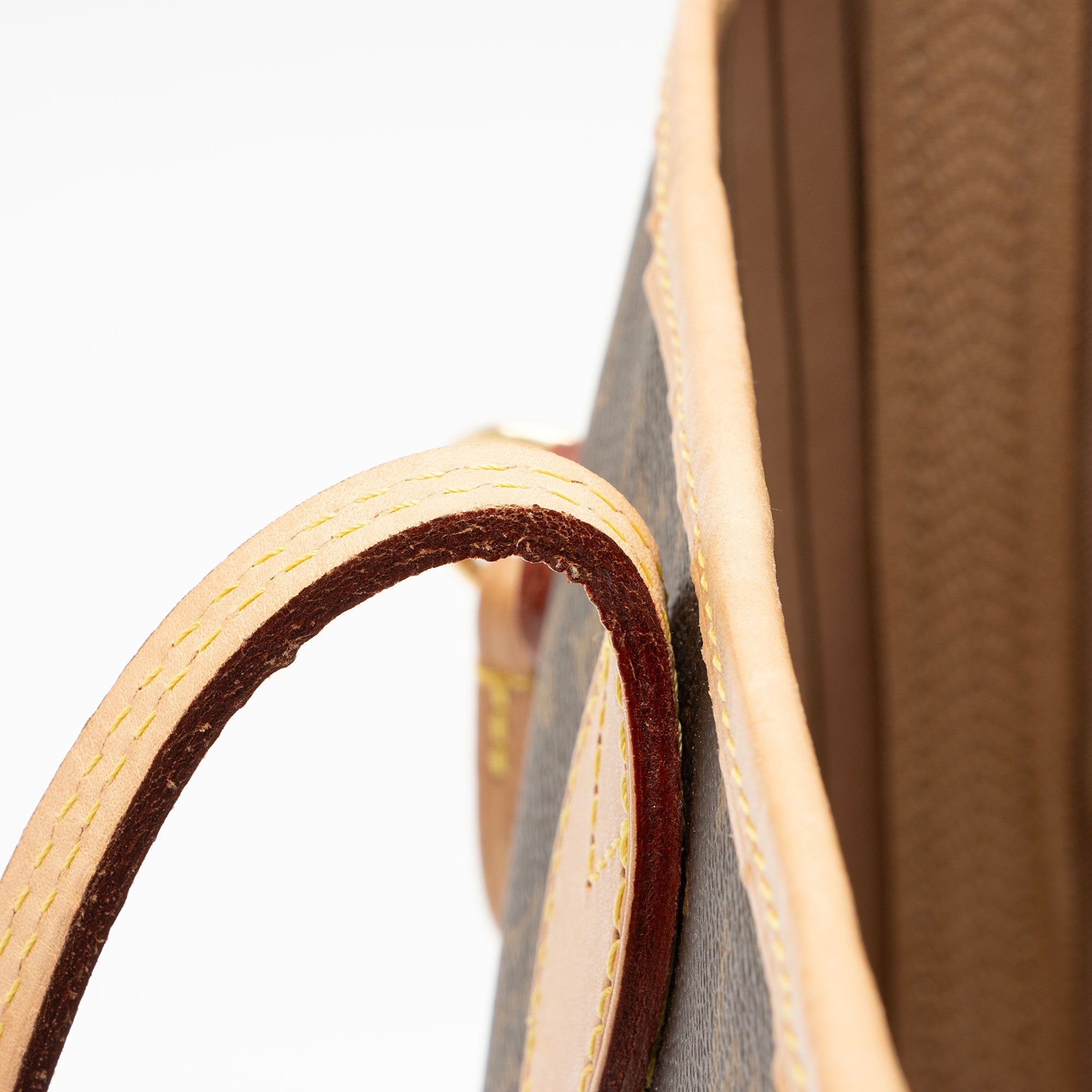 Louis Vuitton Monogram Canvas Neverfull MM Tote (SHF-SFsgl4)