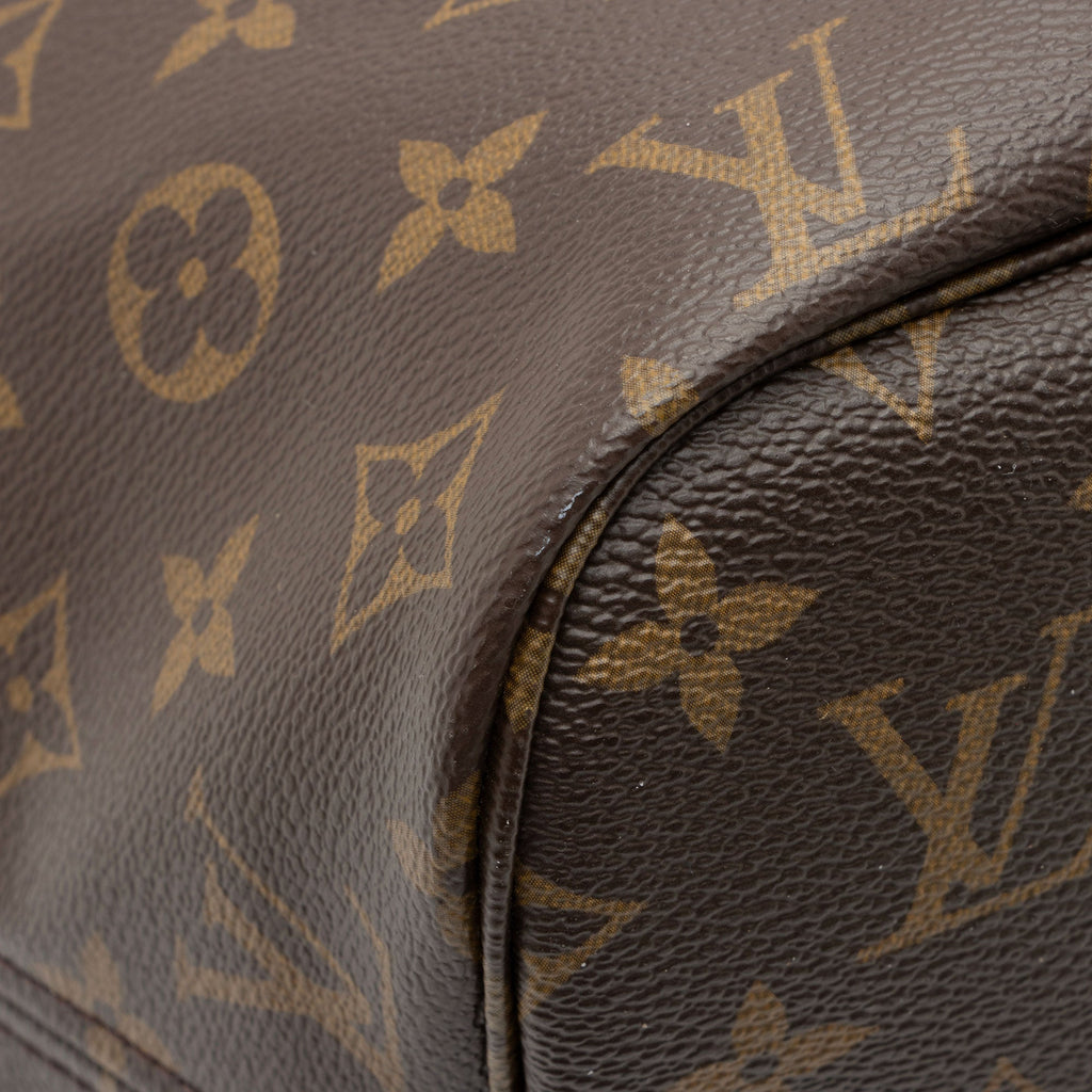 Louis Vuitton Monogram Canvas Neverfull MM Tote (SHF-SFsgl4)