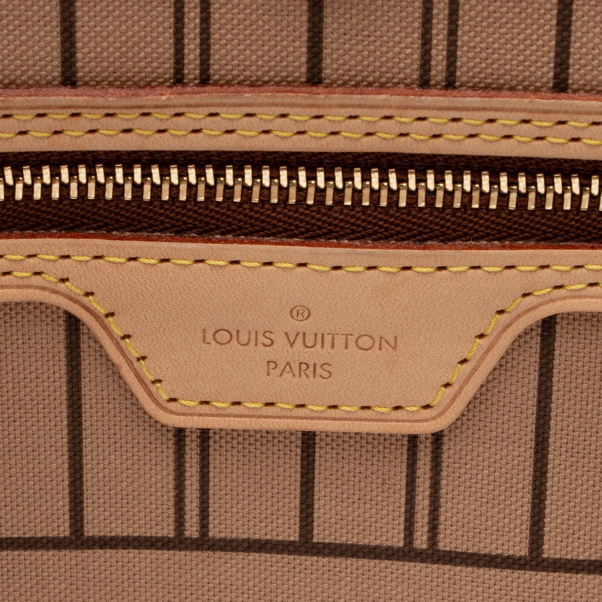Louis Vuitton Monogram Canvas Neverfull MM Tote (SHF-SFsgl4)