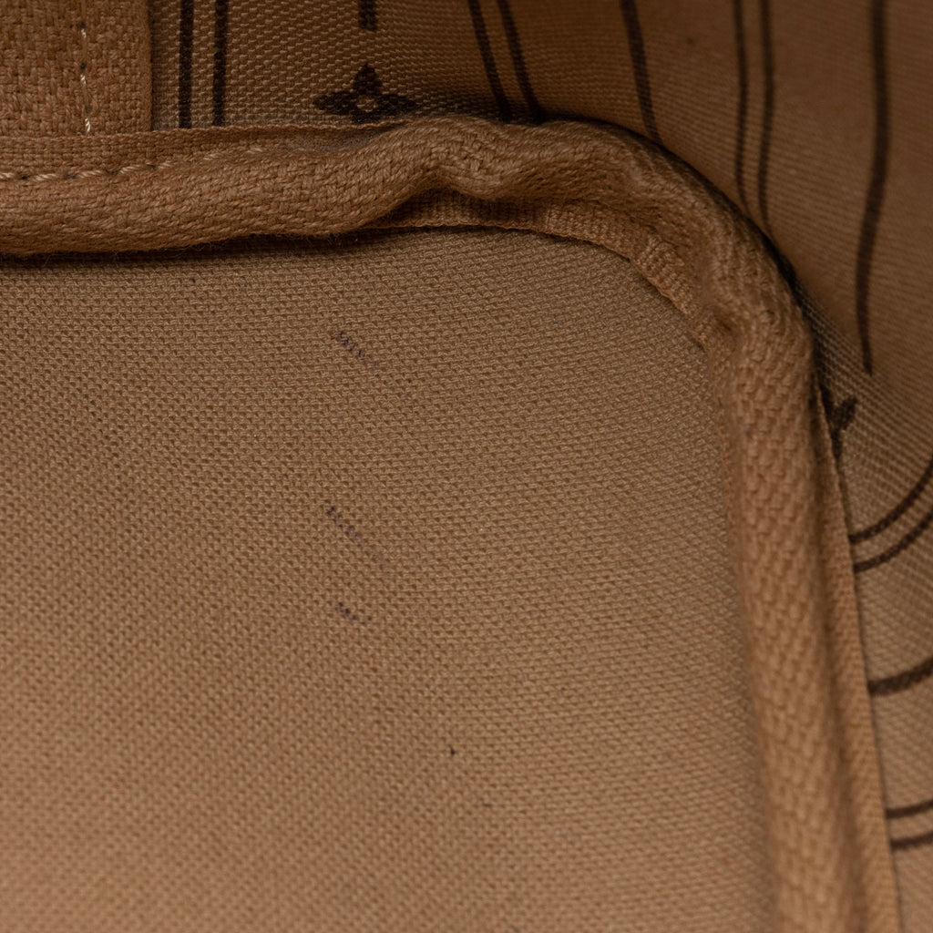 Louis Vuitton Monogram Canvas Neverfull PM Tote (SHF-22895)