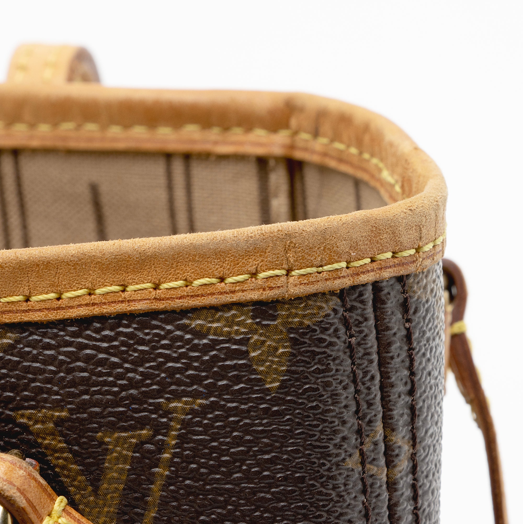 Louis Vuitton Monogram Canvas Neverfull PM Tote (SHF-s5qFrS)