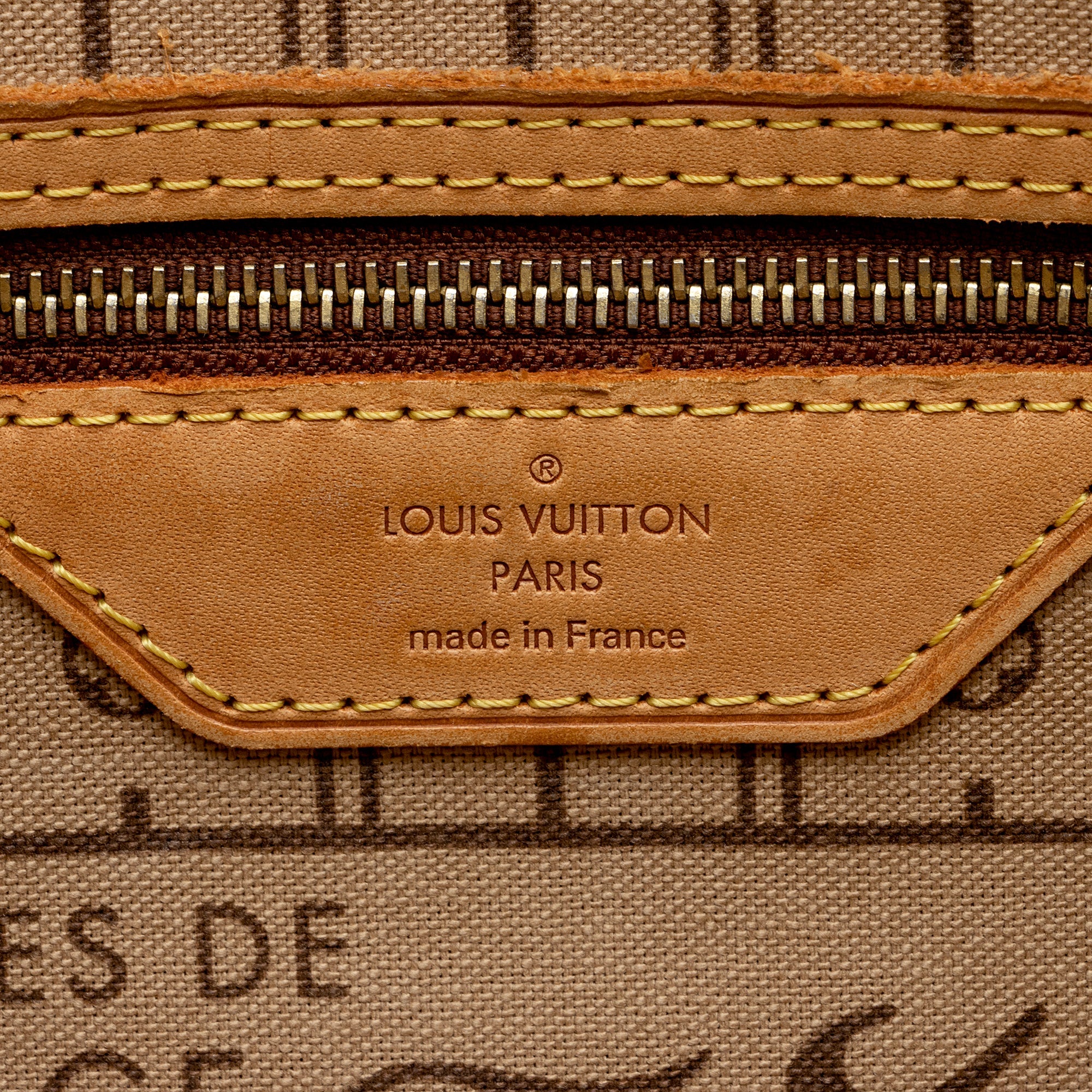 Louis Vuitton Monogram Canvas Neverfull PM Tote (SHF-s5qFrS)