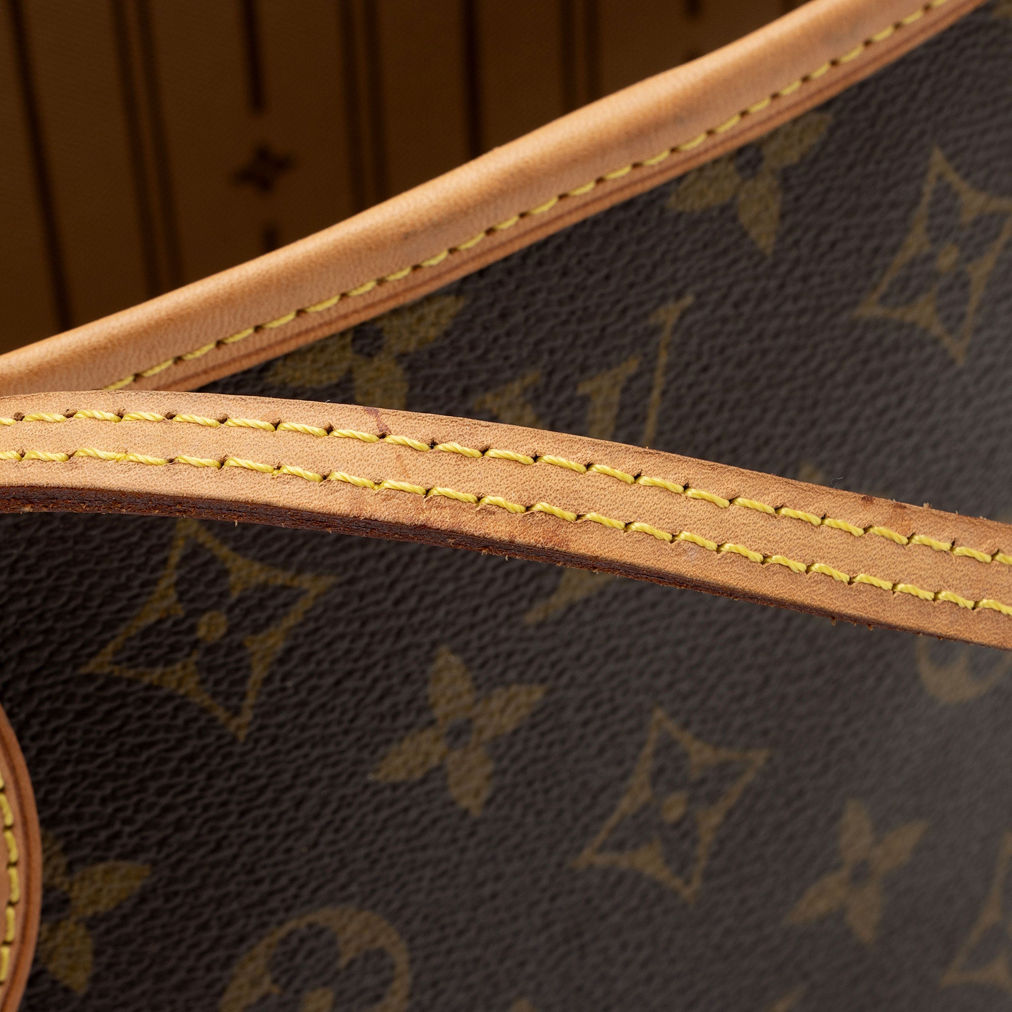 Louis Vuitton Monogram Canvas Neverfull PM Tote (SHF-aV7xhL)