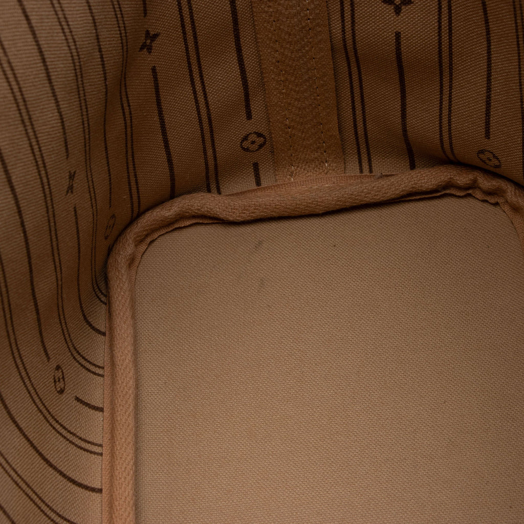 Louis Vuitton Monogram Canvas Neverfull PM Tote (SHF-21qFKS)