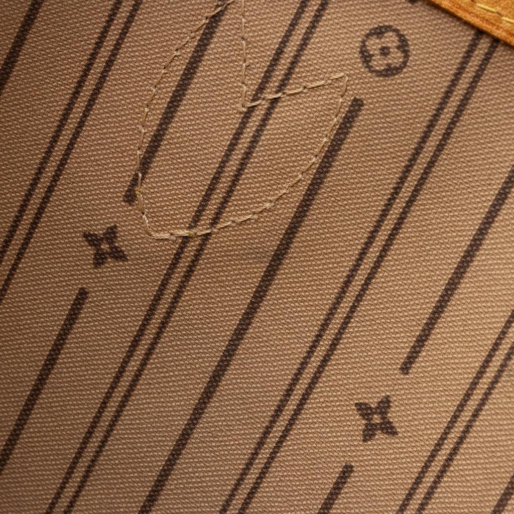 Louis Vuitton Monogram Canvas Neverfull PM Tote (SHF-DmVsmU)