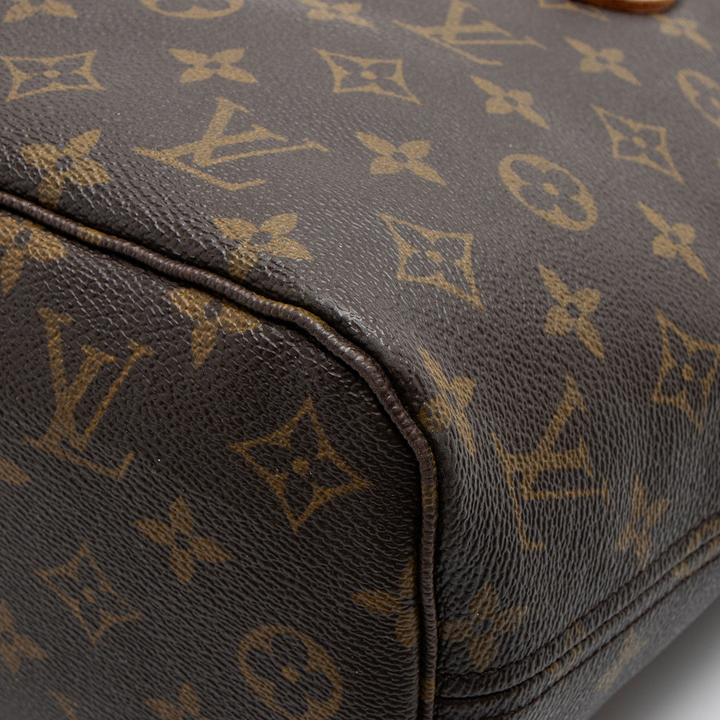 Louis Vuitton Monogram Canvas Neverfull PM Tote (SHF-FZ2BgE)