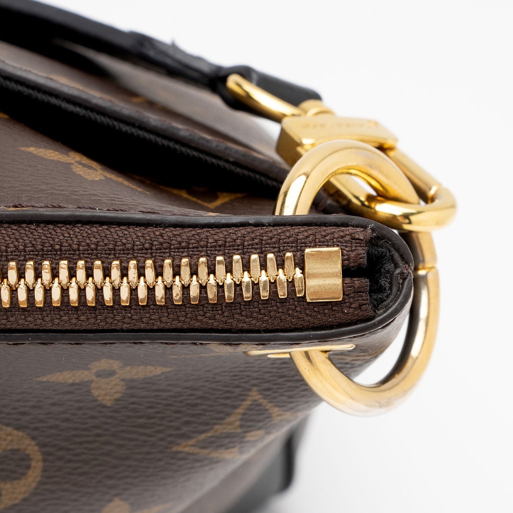 Louis Vuitton Monogram Canvas Odeon MM NM Shoulder Bag (SHF-9QQwaH)