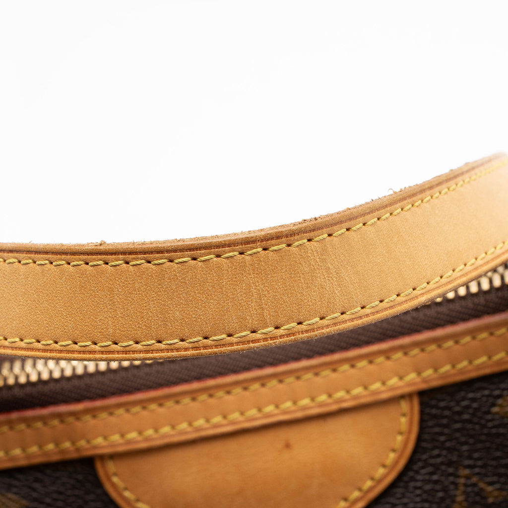 Louis Vuitton Monogram Canvas Palermo PM Tote (SHF-4zveEz)
