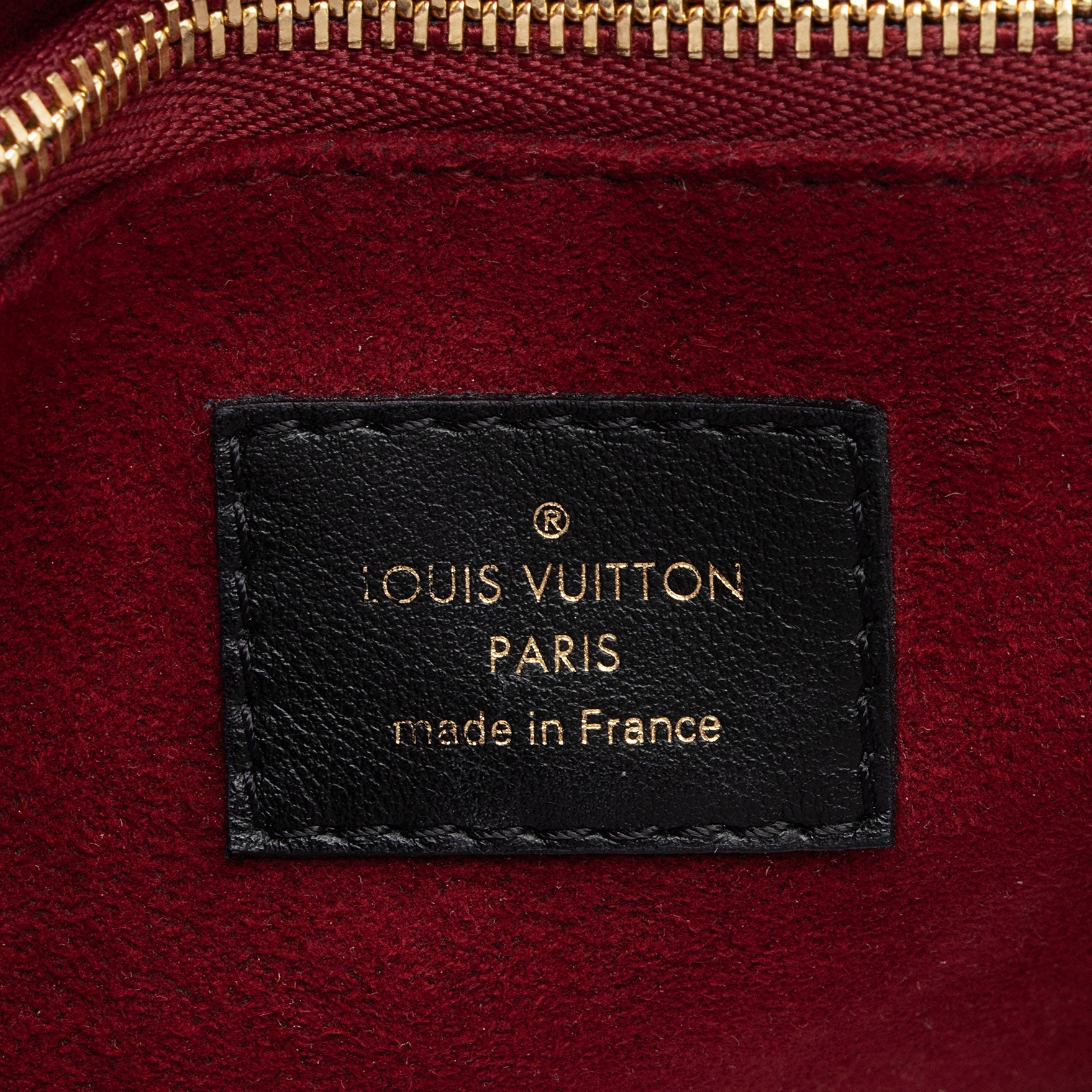 Louis Vuitton Monogram Canvas Passy Shoulder Bag (SHF-Cm87ct)