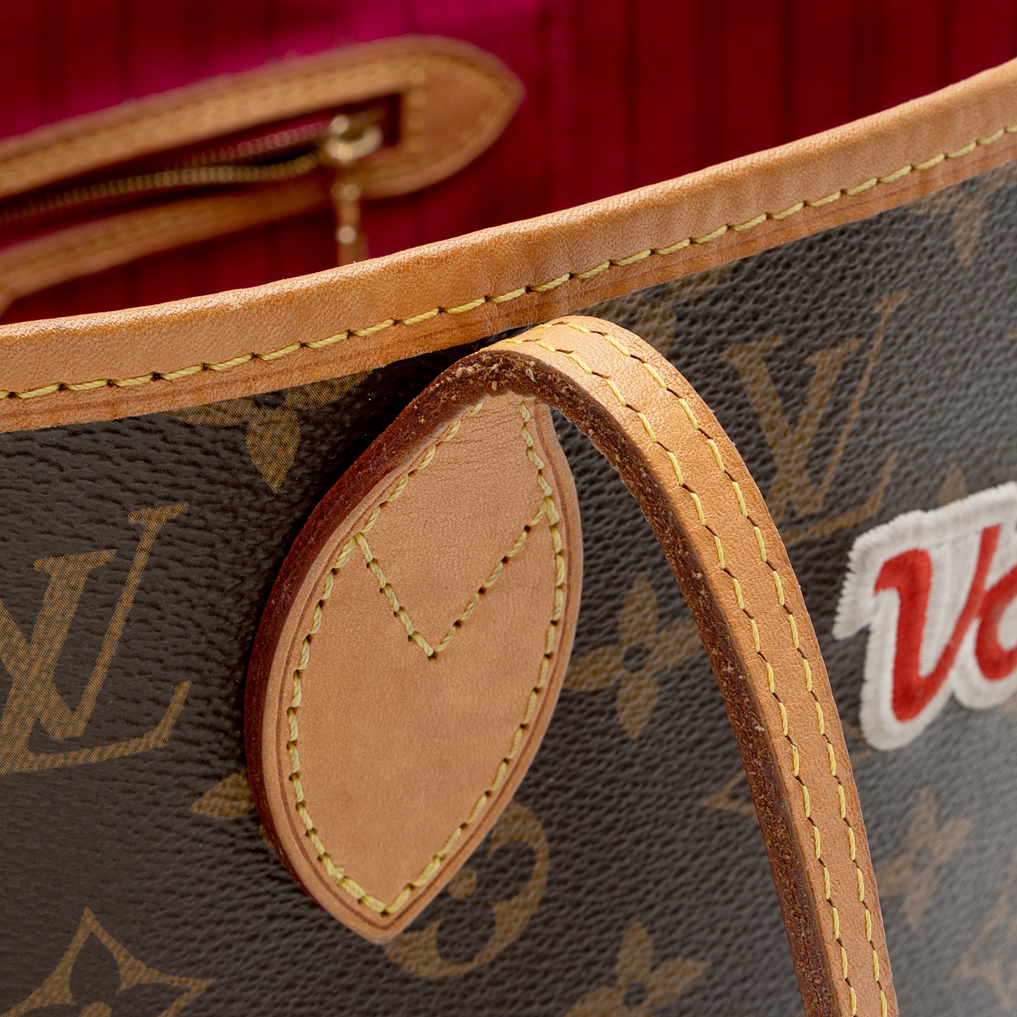 Louis Vuitton Monogram Canvas Patches Neverfull MM Tote (SHF-VCZIdY)