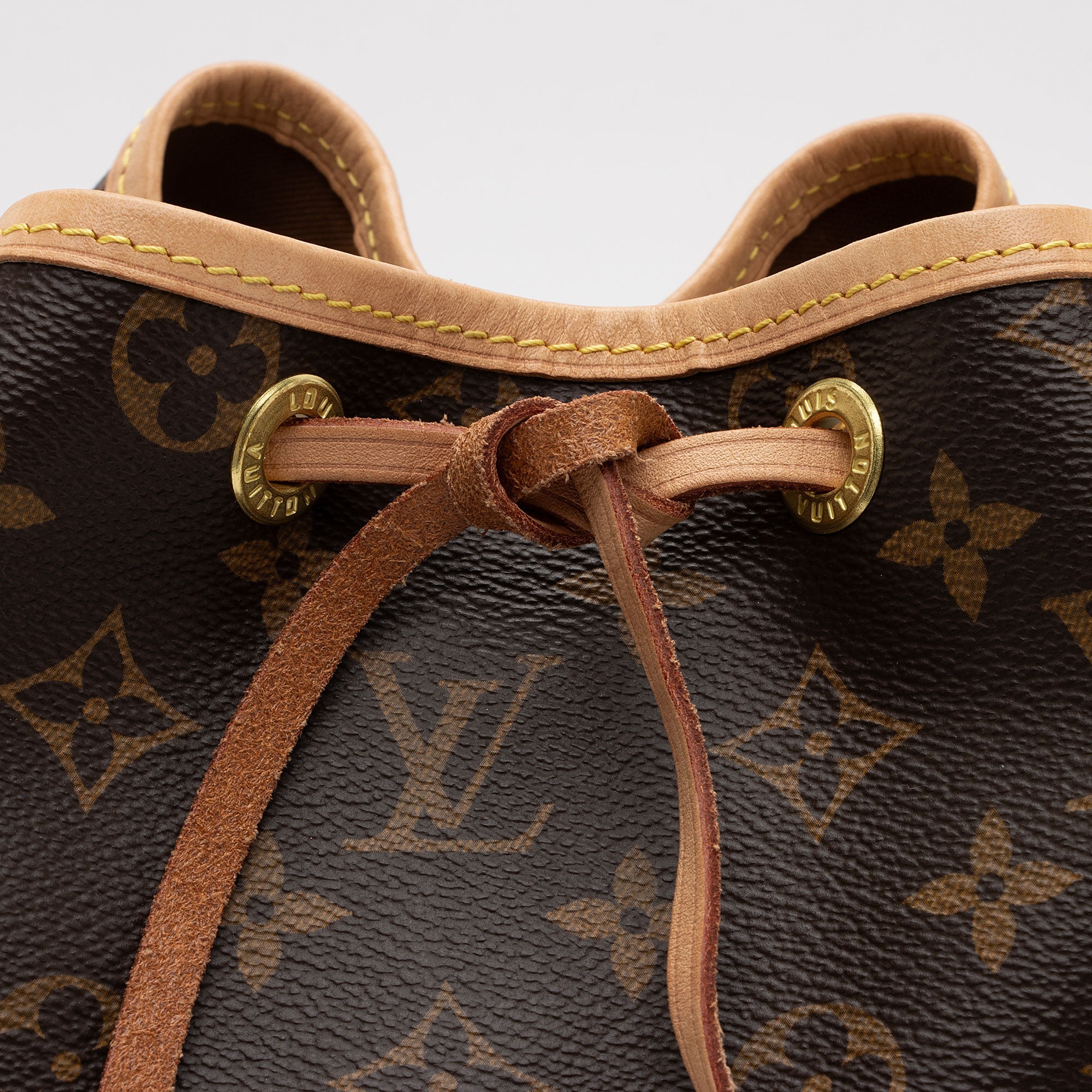 Louis Vuitton Monogram Canvas Petit Noe NM Shoulder Bag (SHF-ygUpvv)