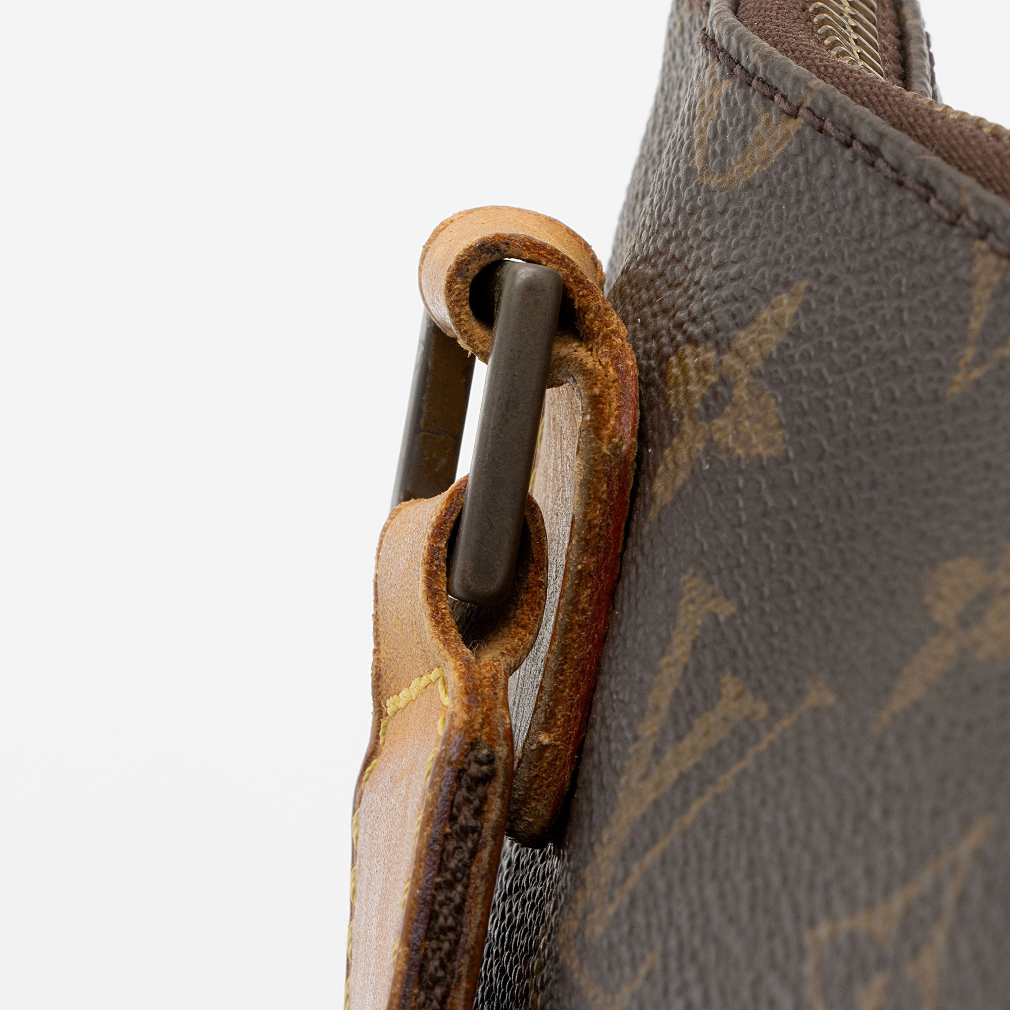 Louis Vuitton Monogram Canvas Pochette Bosphore Messenger (SHF-72xMgM)