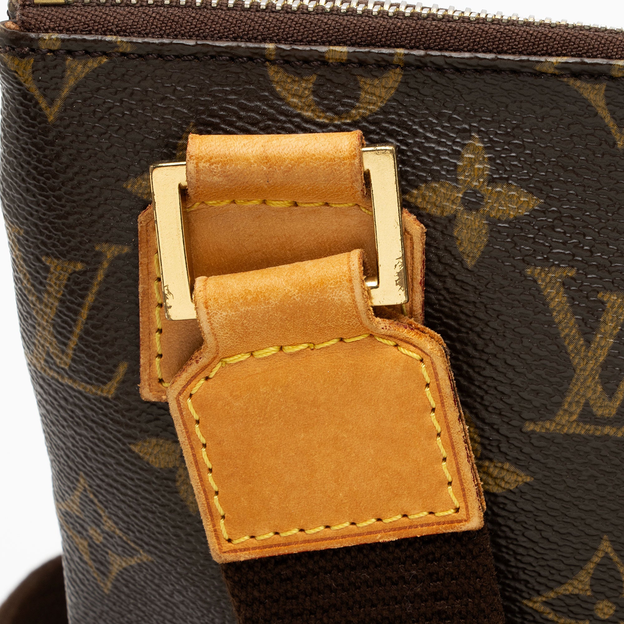 Louis Vuitton Monogram Canvas Pochette Bosphore Messenger (SHF-psSIus)