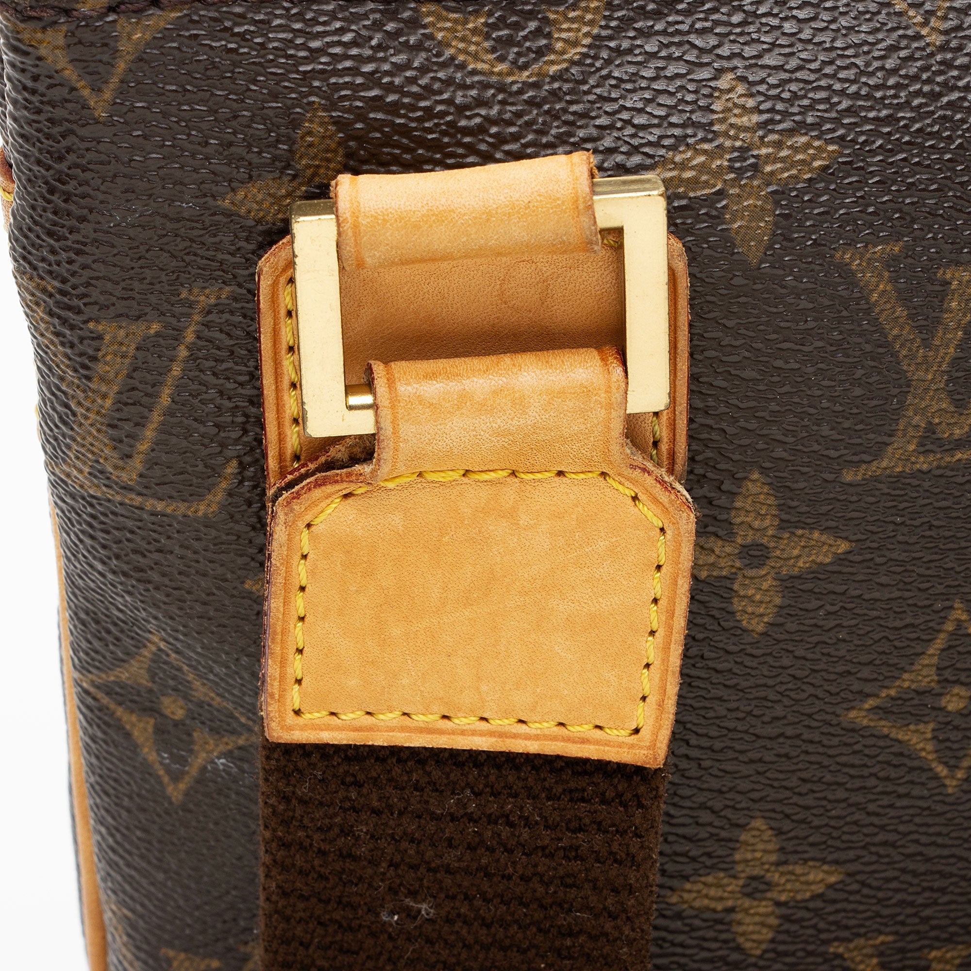 Louis Vuitton Monogram Canvas Pochette Bosphore Messenger (SHF-TsMZfs)