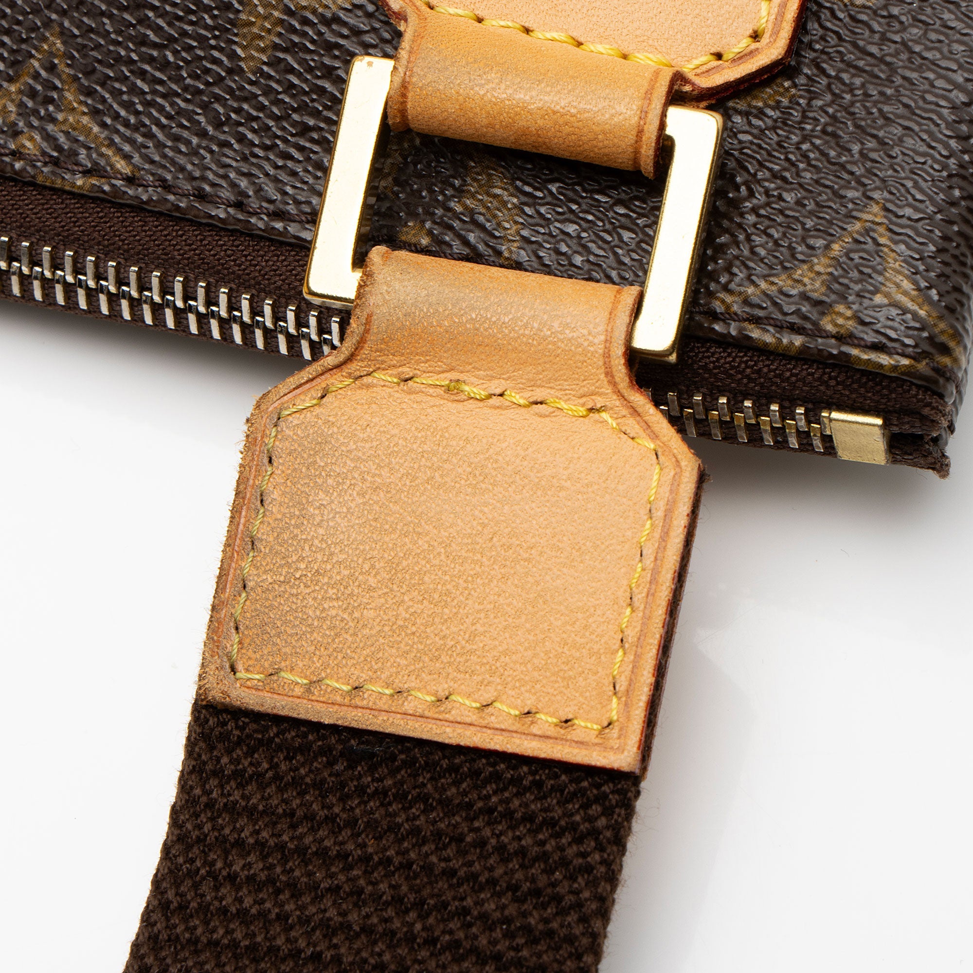 Louis Vuitton Monogram Canvas Pochette Bosphore Messenger (SHF-M14r03)