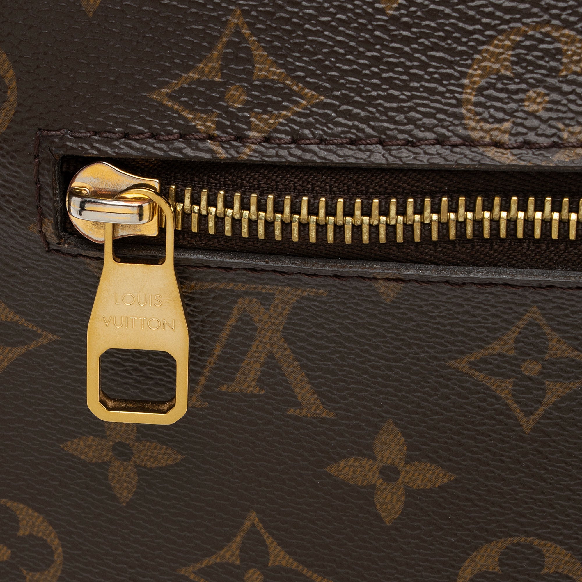 Louis Vuitton Monogram Canvas Pochette Metis Shoulder Bag (SHF-ANnulA)
