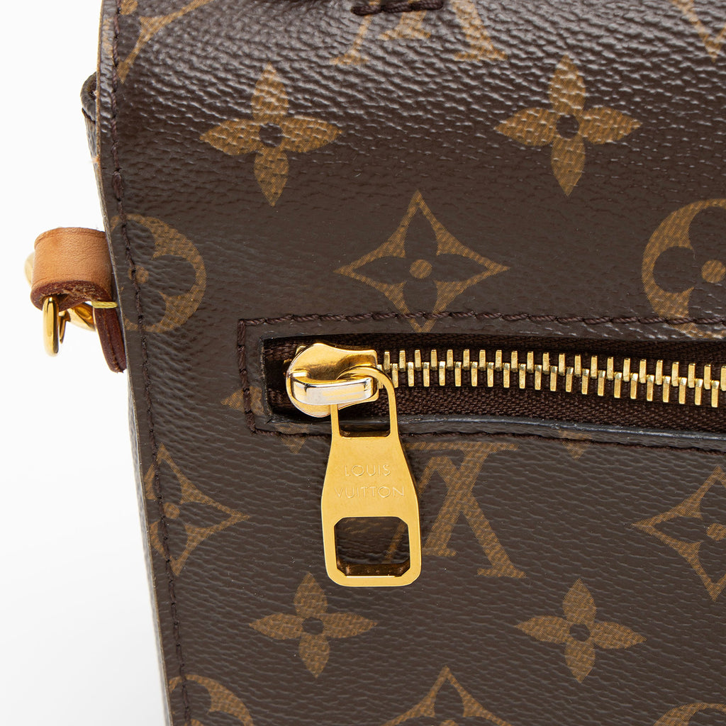 Louis Vuitton Monogram Canvas Pochette Metis Shoulder Bag