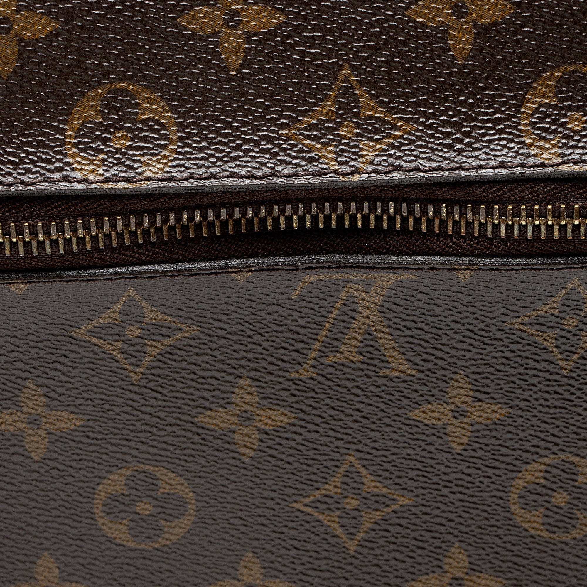 Louis Vuitton Monogram Canvas Pochette Metis Shoulder Bag