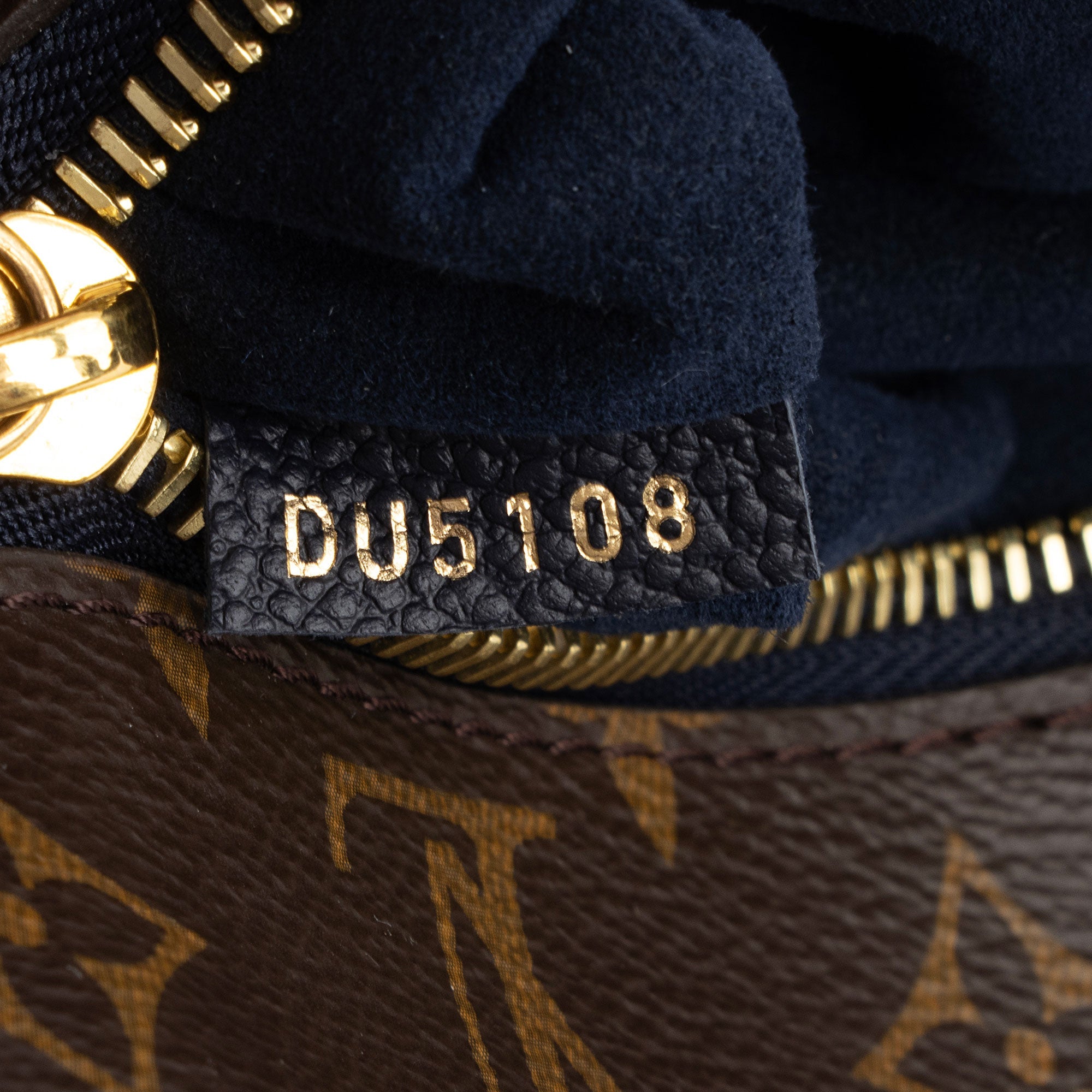 Louis Vuitton Monogram Canvas Popincourt PM Satchel (SHF-6yLLGx)