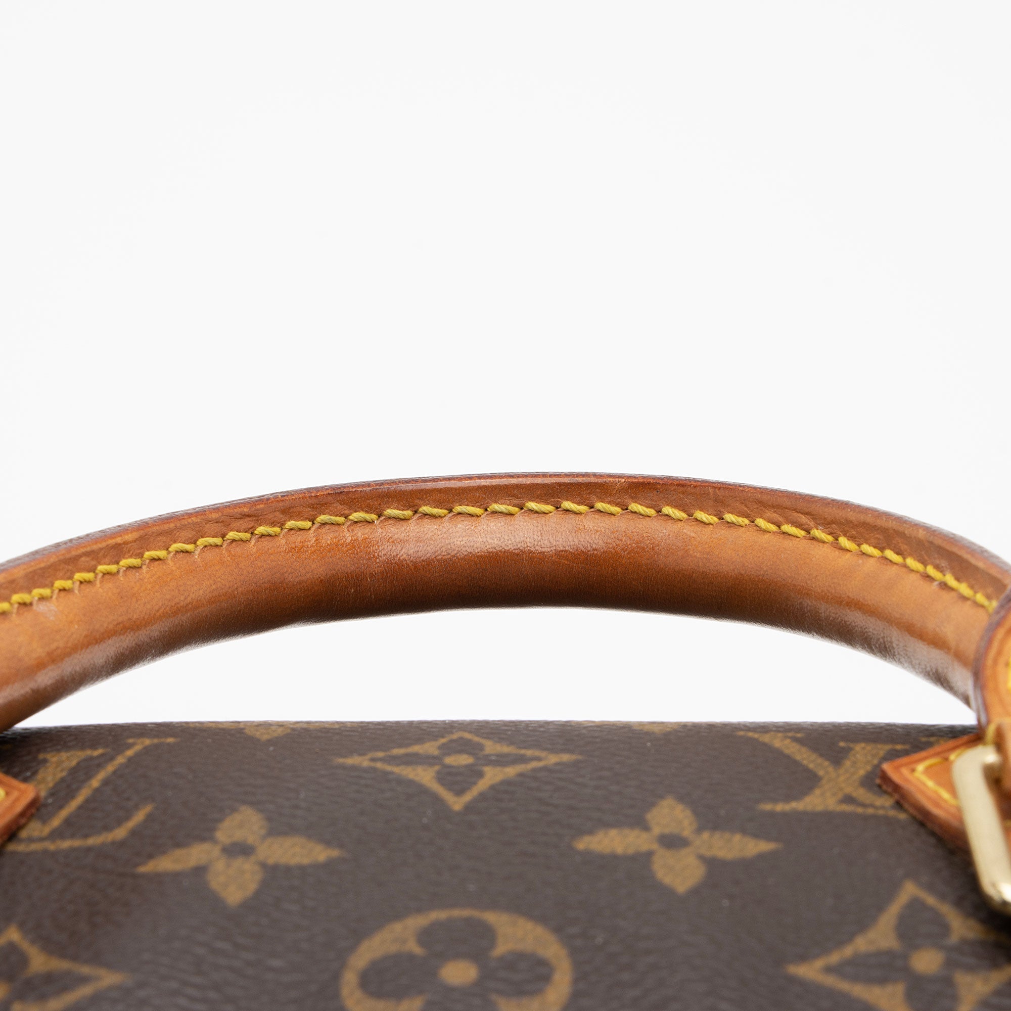 Louis Vuitton Monogram Canvas Speedy 30 Satchel (SHF-JxW6kN)
