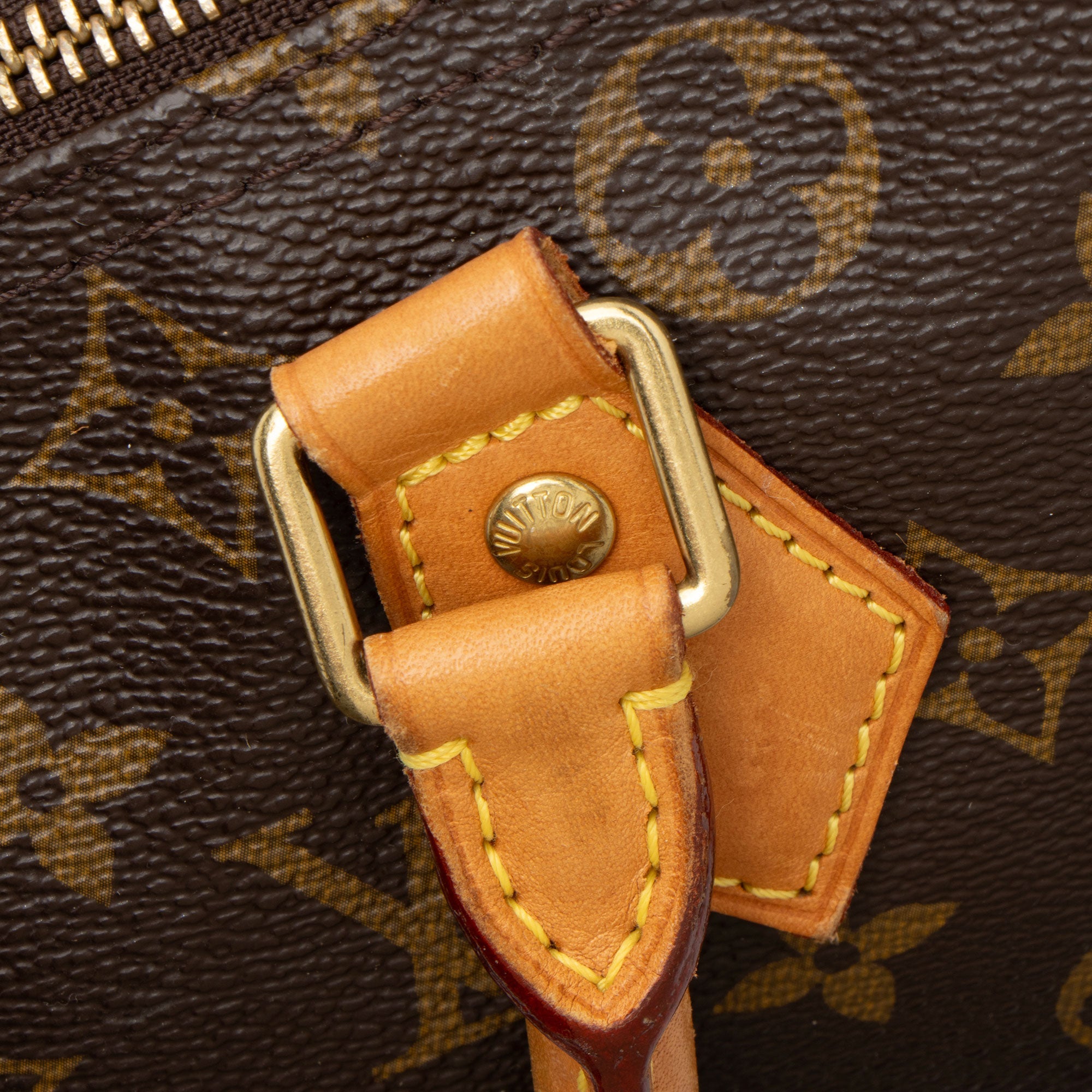 Louis Vuitton Monogram Canvas Speedy 30 Satchel (SHF-Y6nBhs)